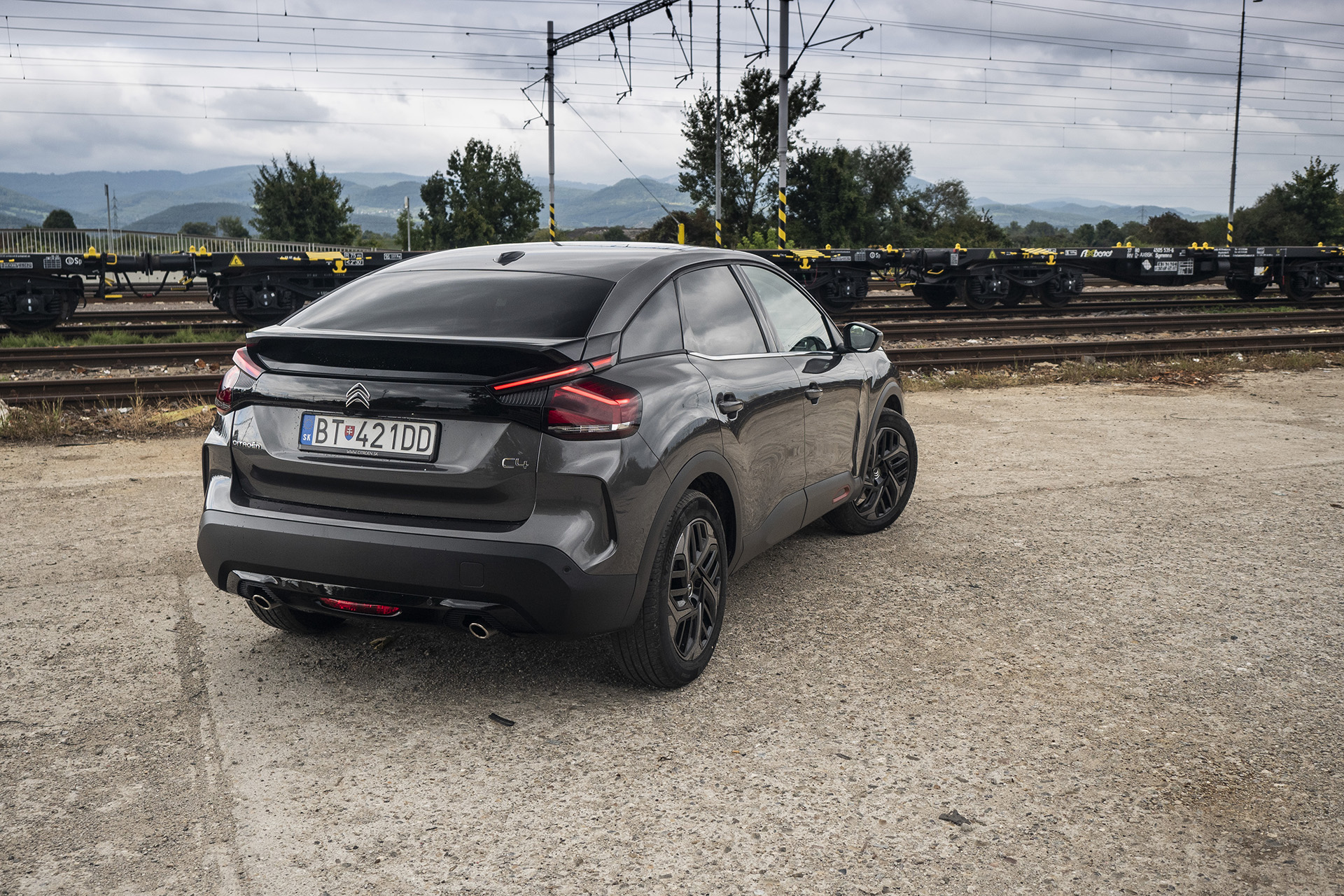 Citroën C4 PureTech 155 je najvýkonnejší C4 súčasnosti, nechce však byť hot