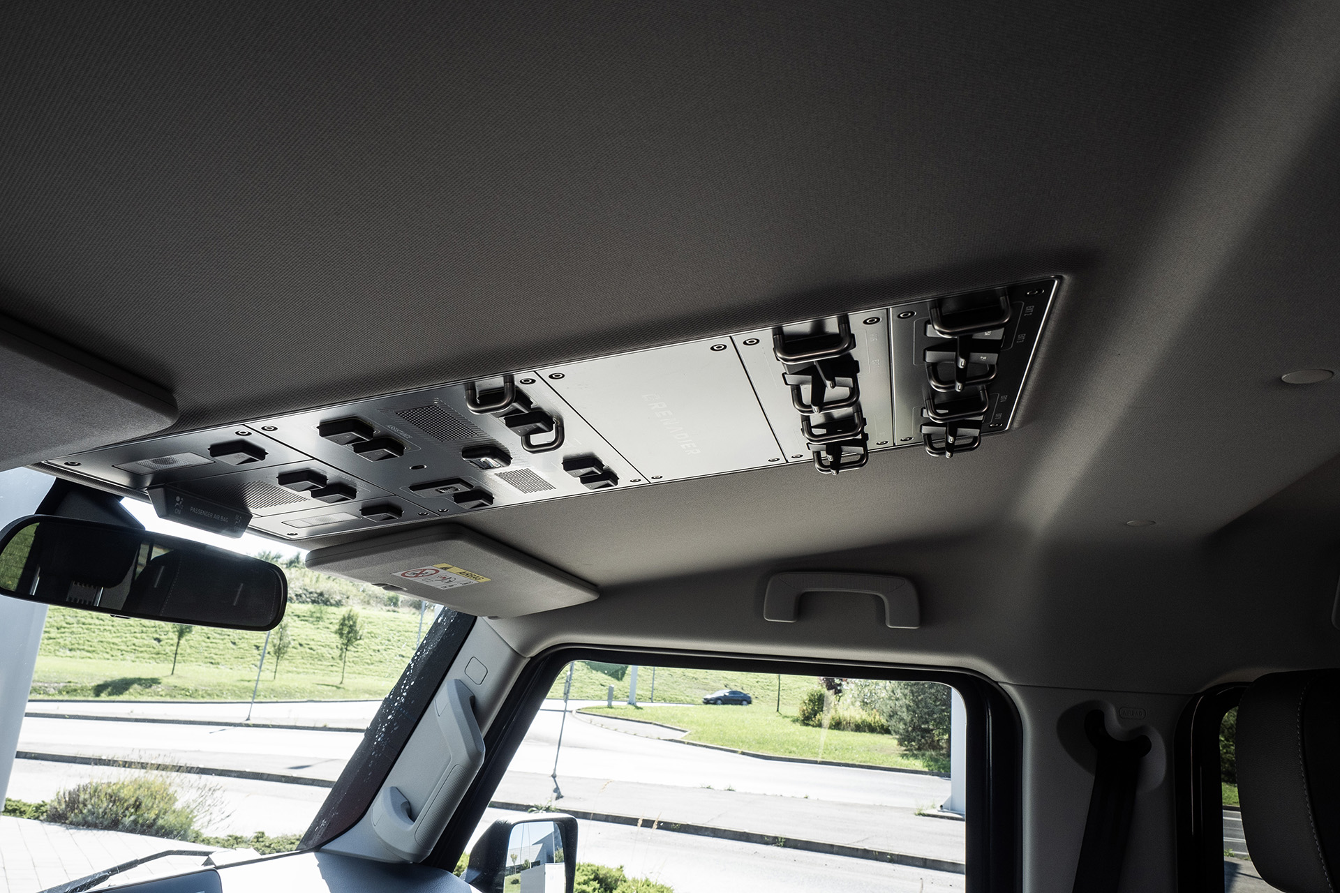 Drsný off-road Ineos Grenadier je už oficiálne na Slovensku