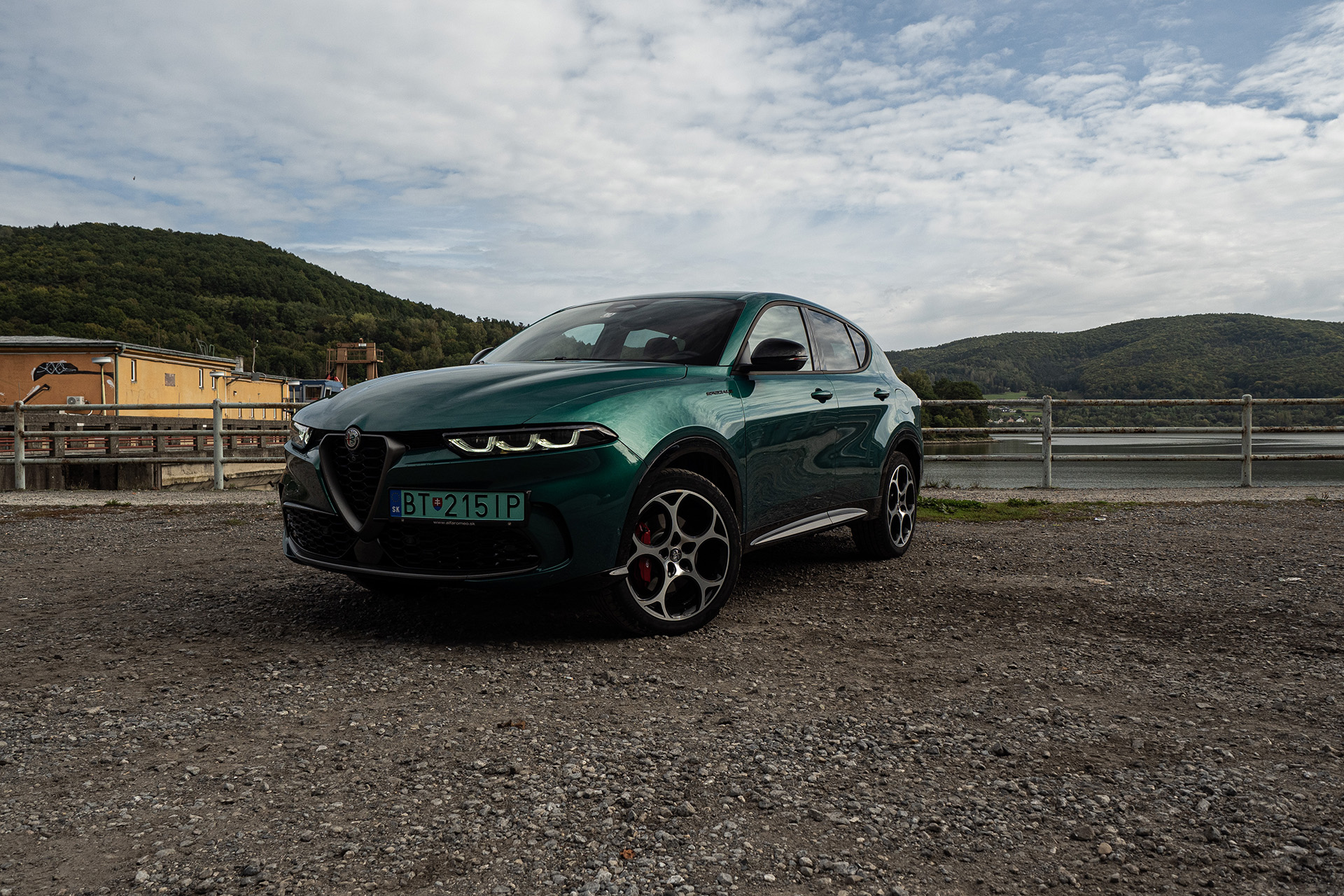 Alfa Romeo Tonale má štvorkolku iba s plug-in hybridom