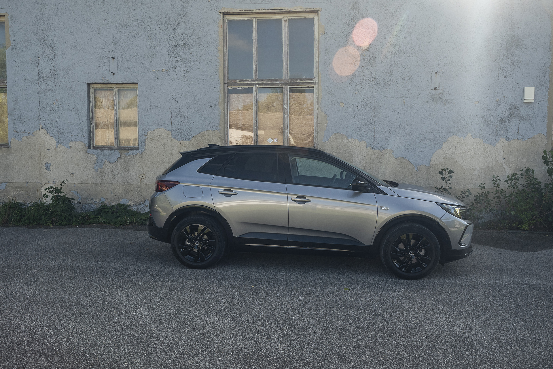 Opel Grandland stratil X v názve a získal kvalitnejší interiér