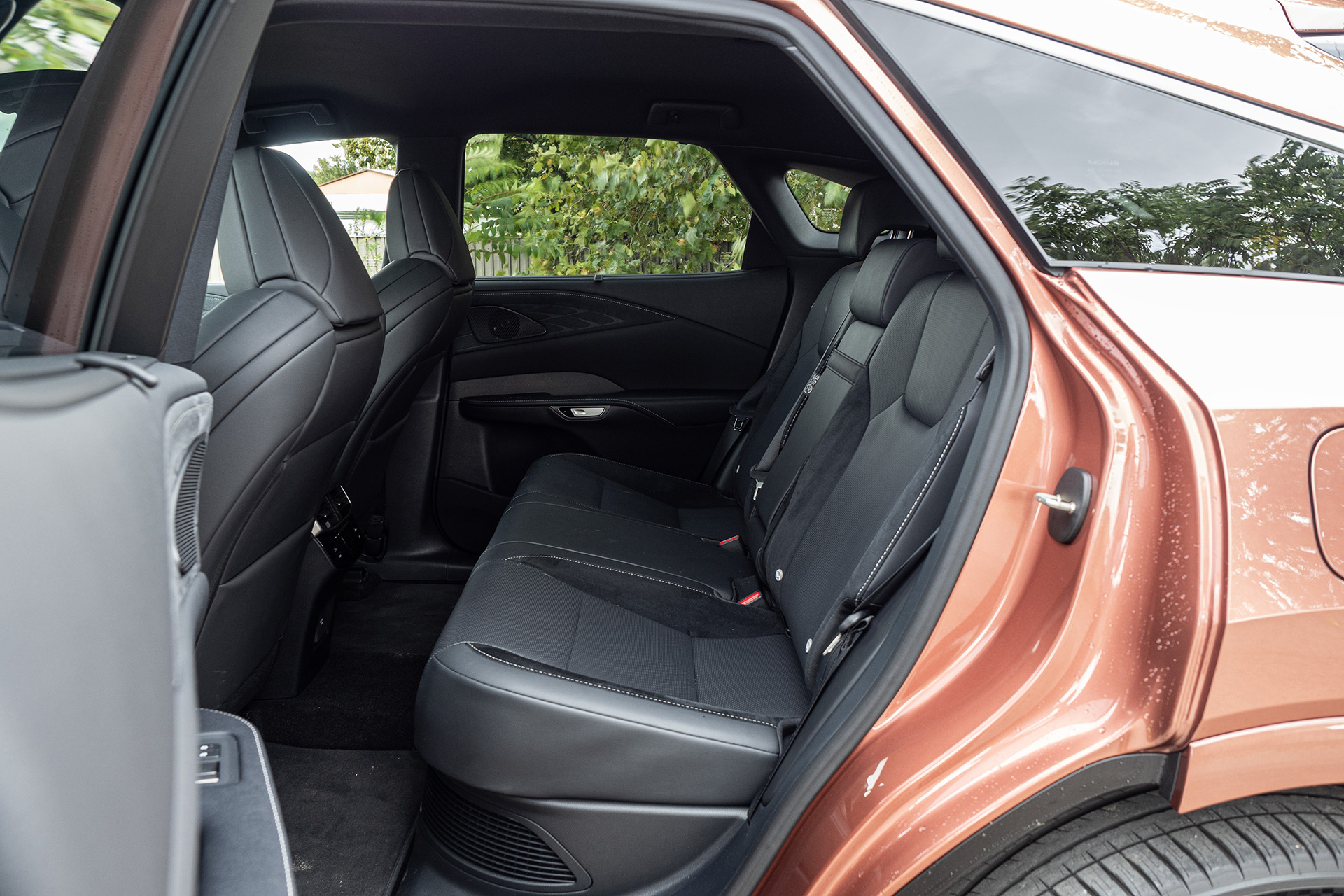 Lexus RX500h: Vrcholná priečka mu patrí právom