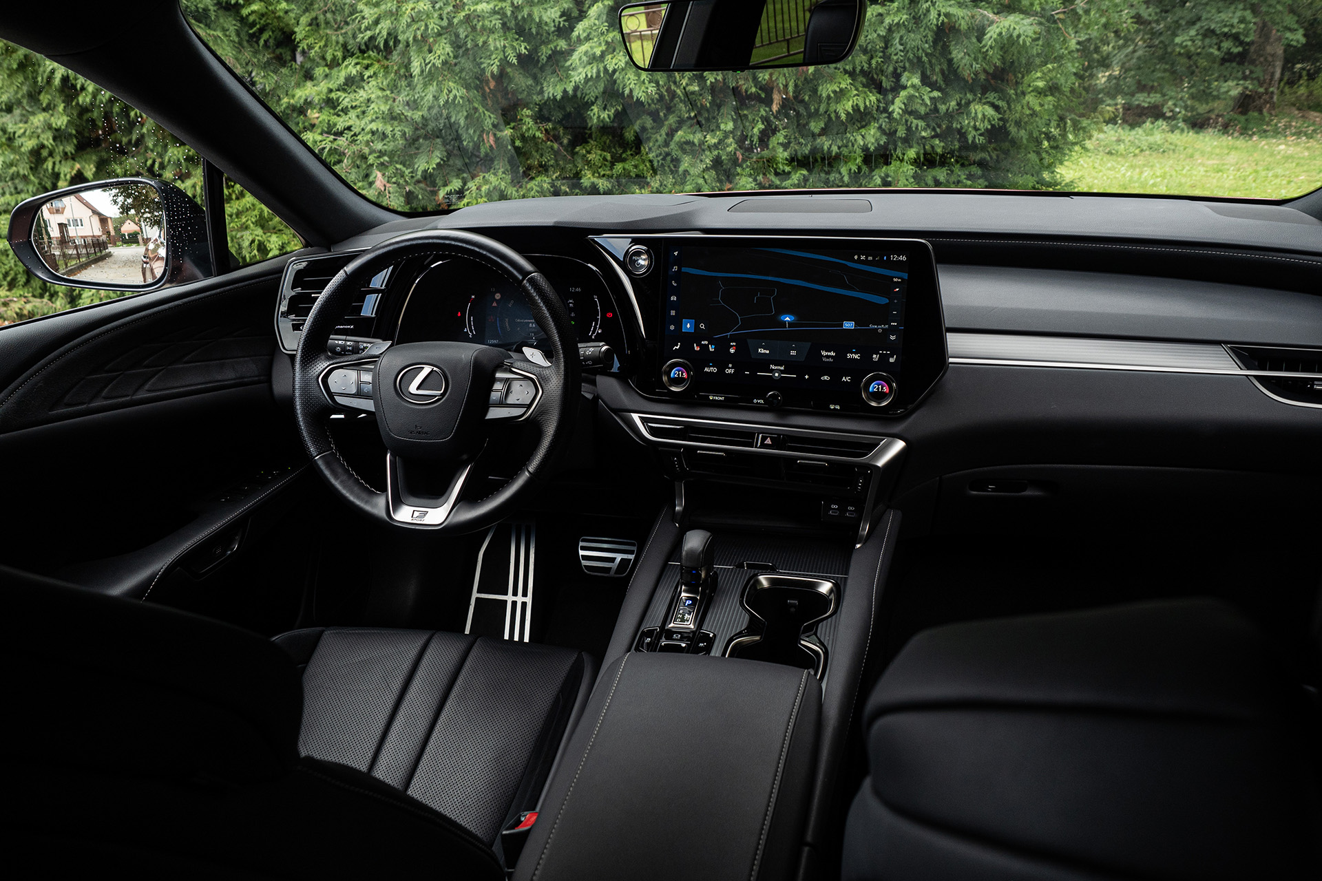 Lexus RX500h: Vrcholná priečka mu patrí právom