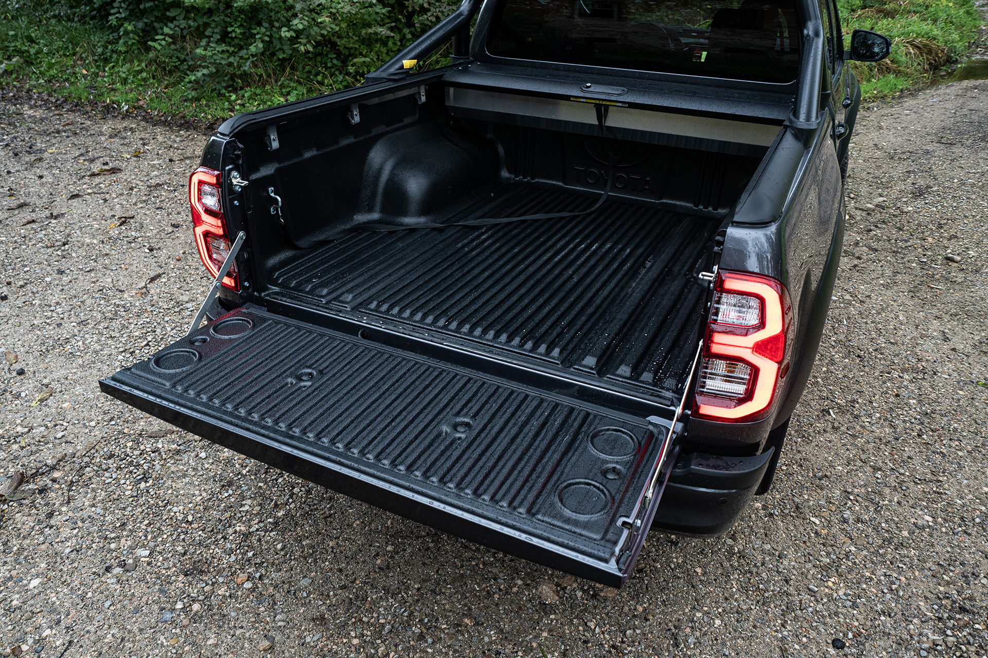 Toyota Hilux GR Sport: Kráľ nezničiteľnosti má športový prevlek