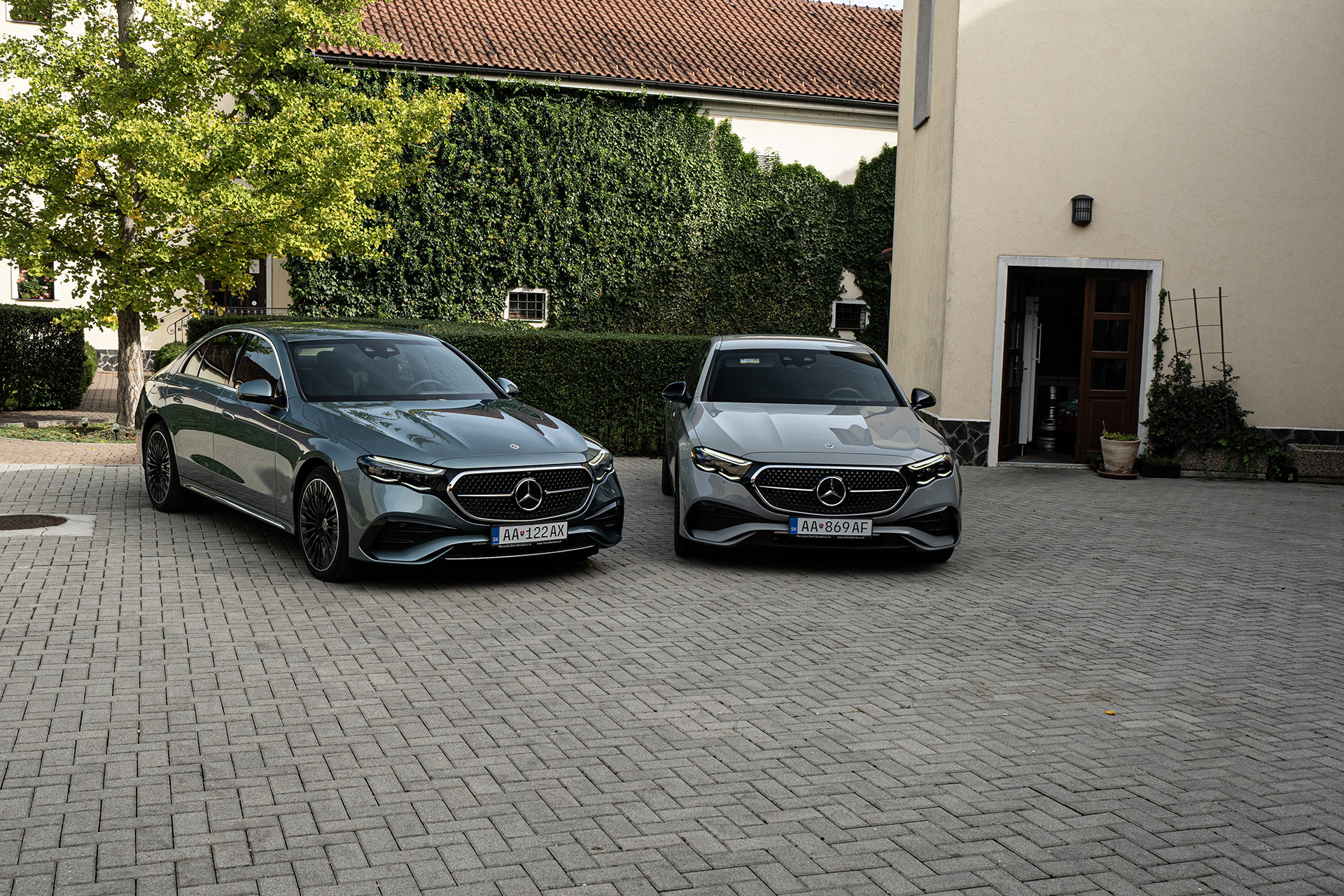 Mercedes triedy E aj v desiatej generácii drží komfortnú trofej