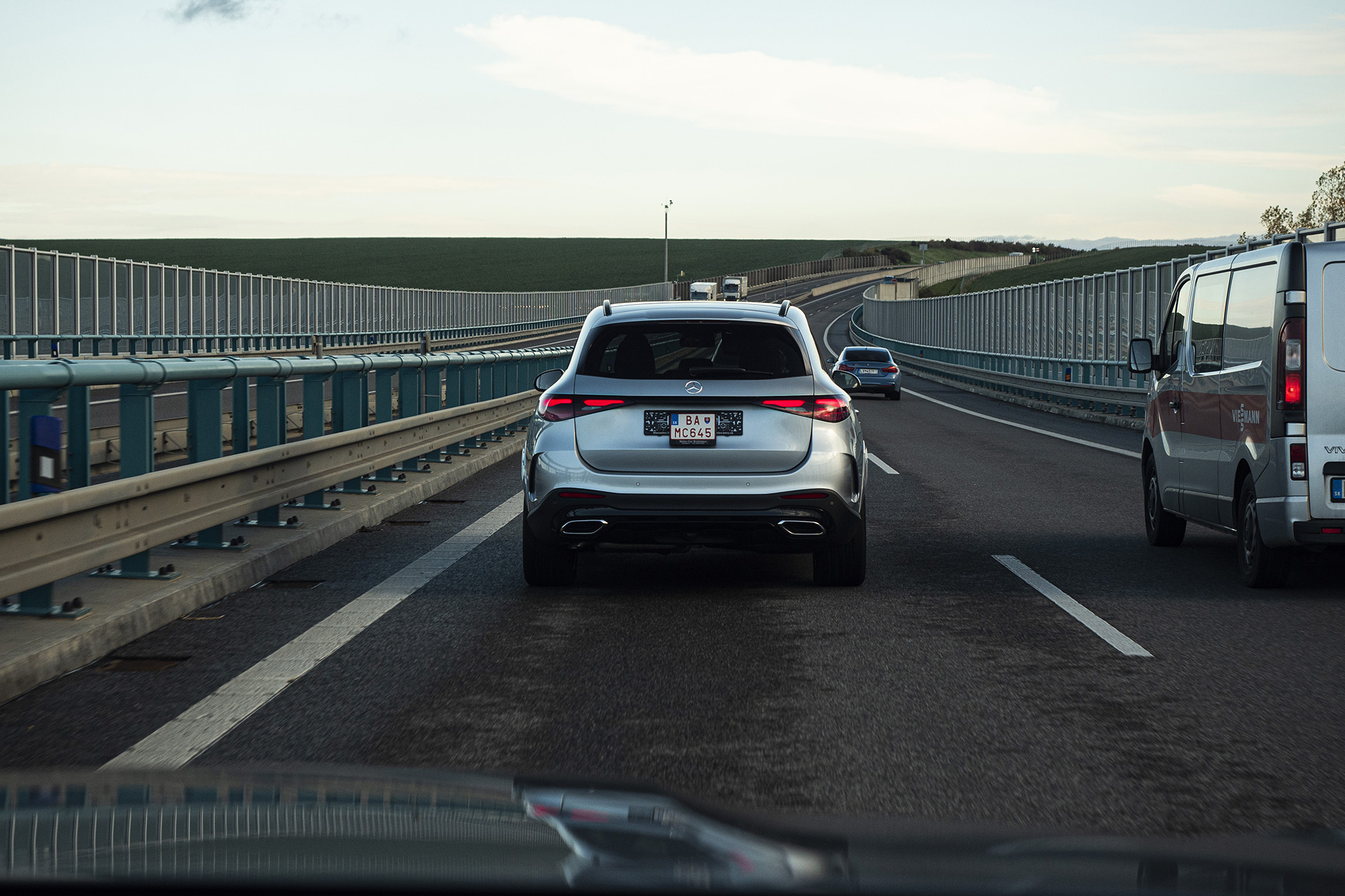 Je tu nová generácia Mercedesu GLC, skúsili sme ju na vlastnej koži