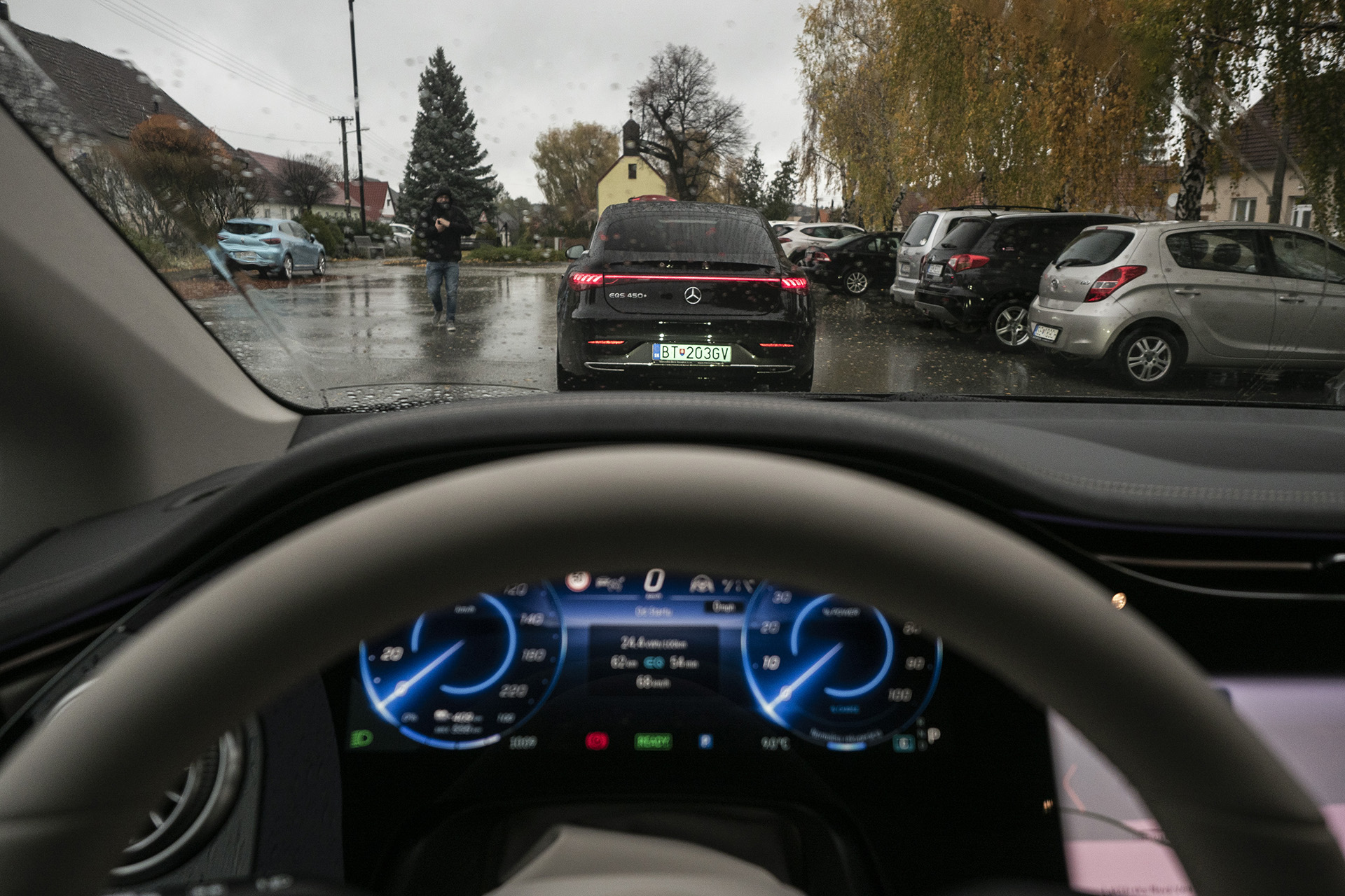 Nový model EQS od Mercedes-EQ je na vrchole ponuky, čo nás na ňom zaujalo?