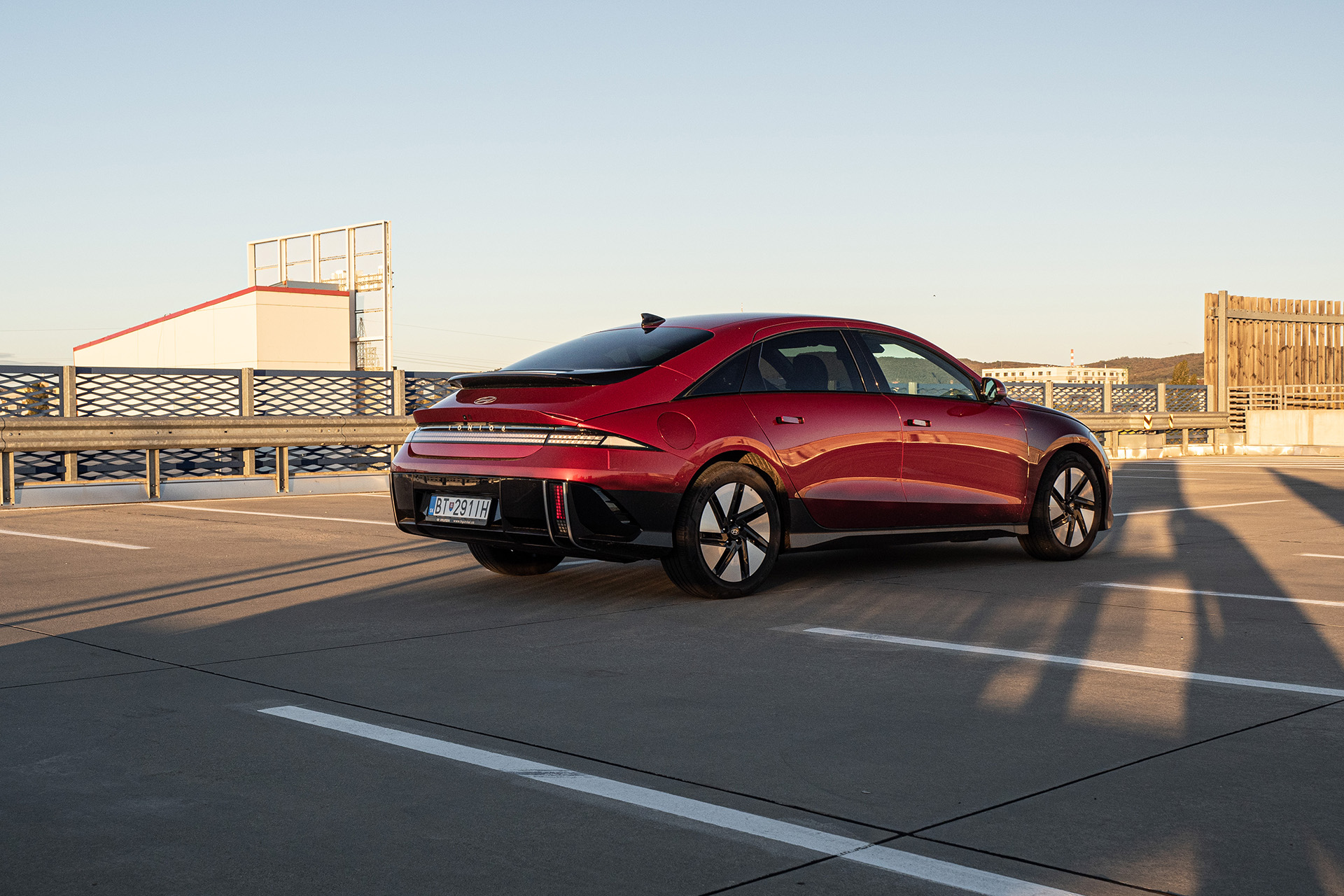 Hyundai Ioniq 6 s pohonom zadnej nápravy: Koľko dá na nabitie?