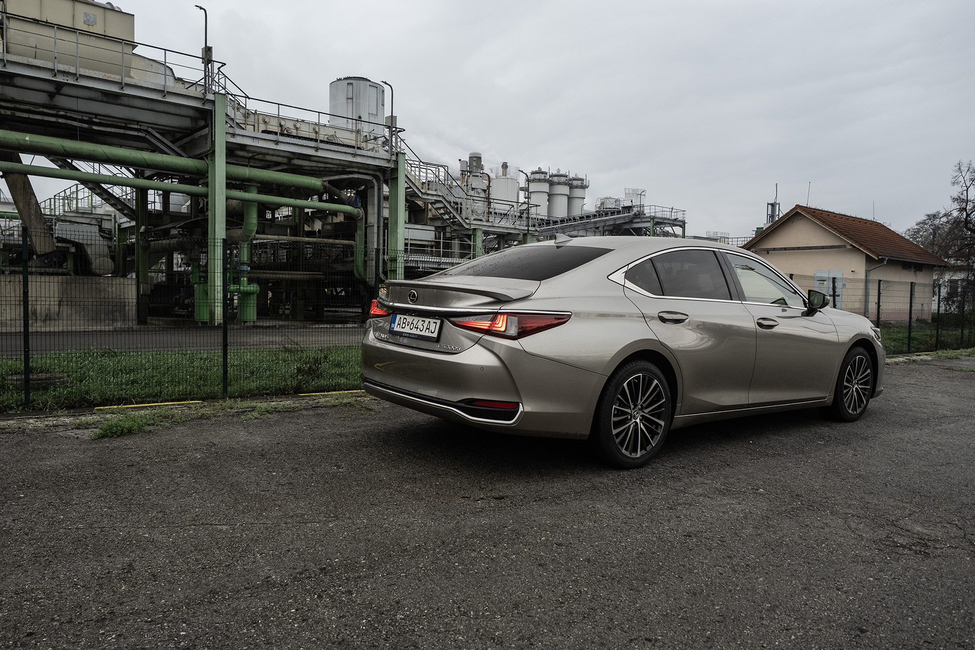 Lexus ES300h