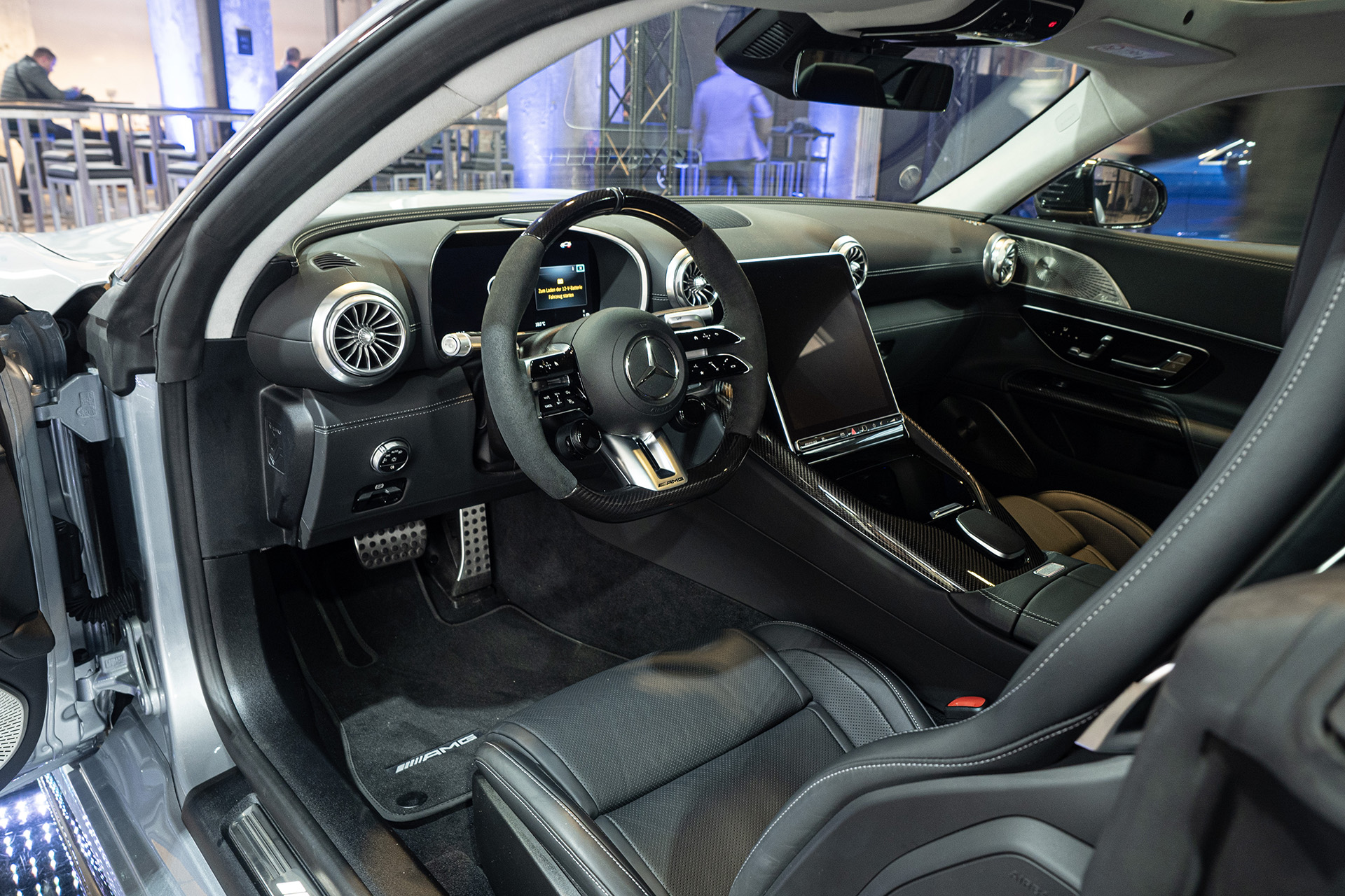 Mercedes ukázal absolútne bomby. Okrem CLE a AMG GT aj Maybach EQS SUV