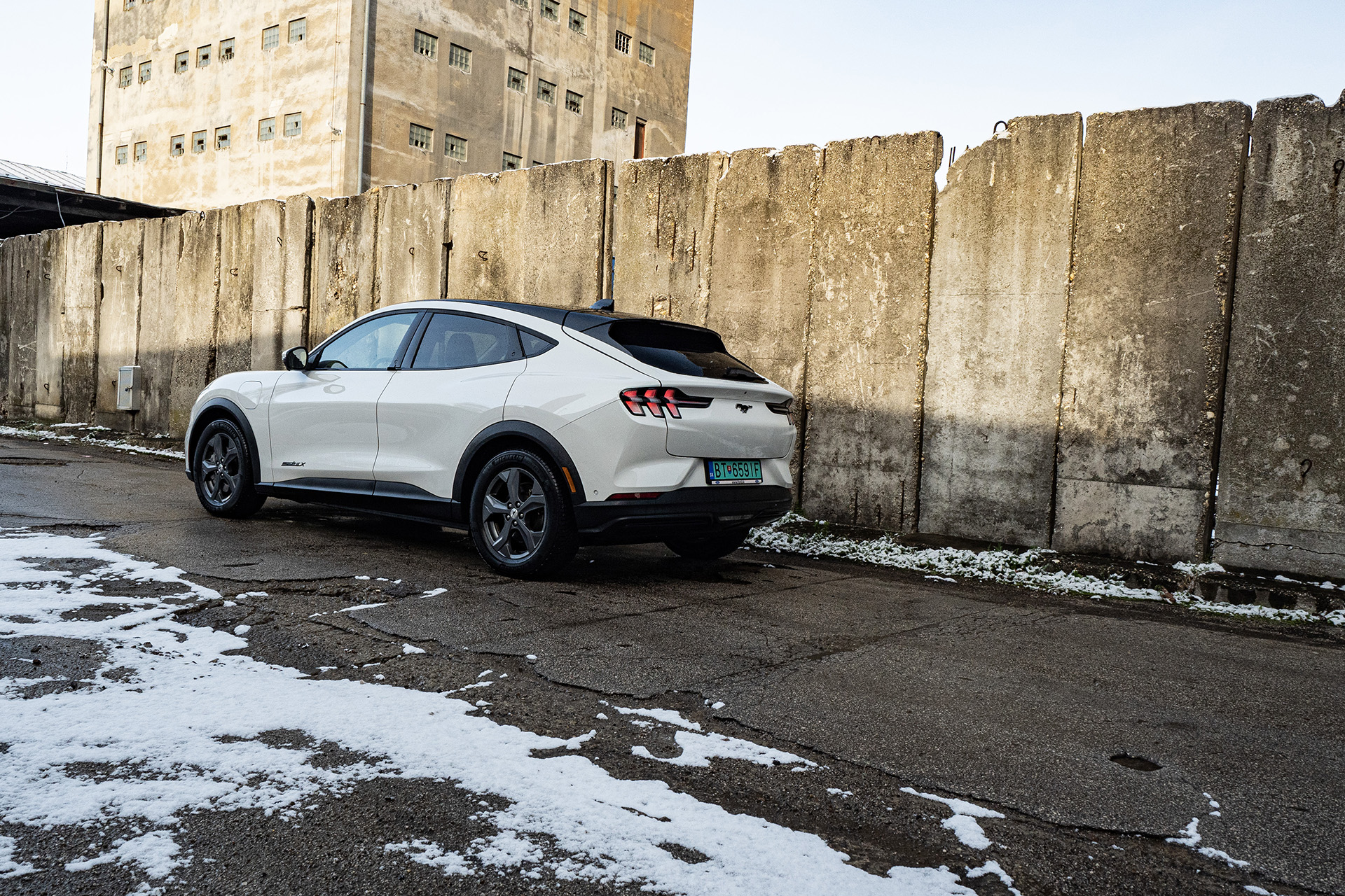 Ford Mustang Mach-E zvláda aj zimné cestovanie