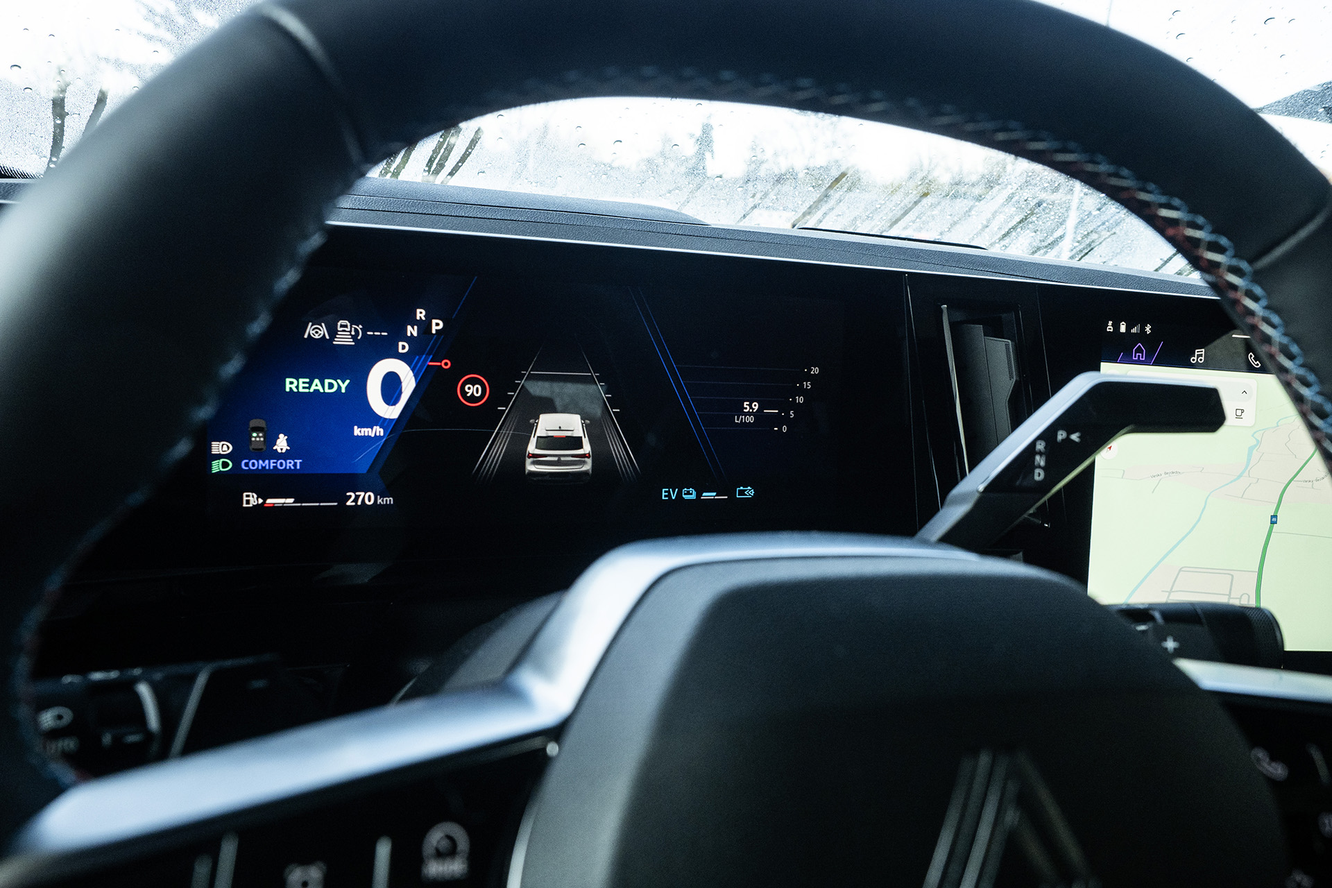 Test: Renault Rafale - Forma a funkcia v harmónii