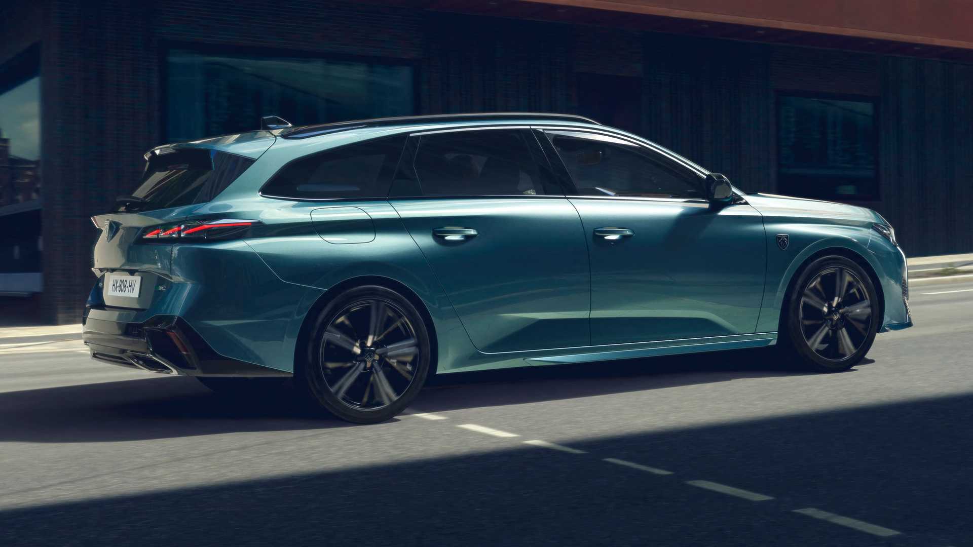 Peugeot pokračuje s peknými autami, ukázal nový kombík 308 SW