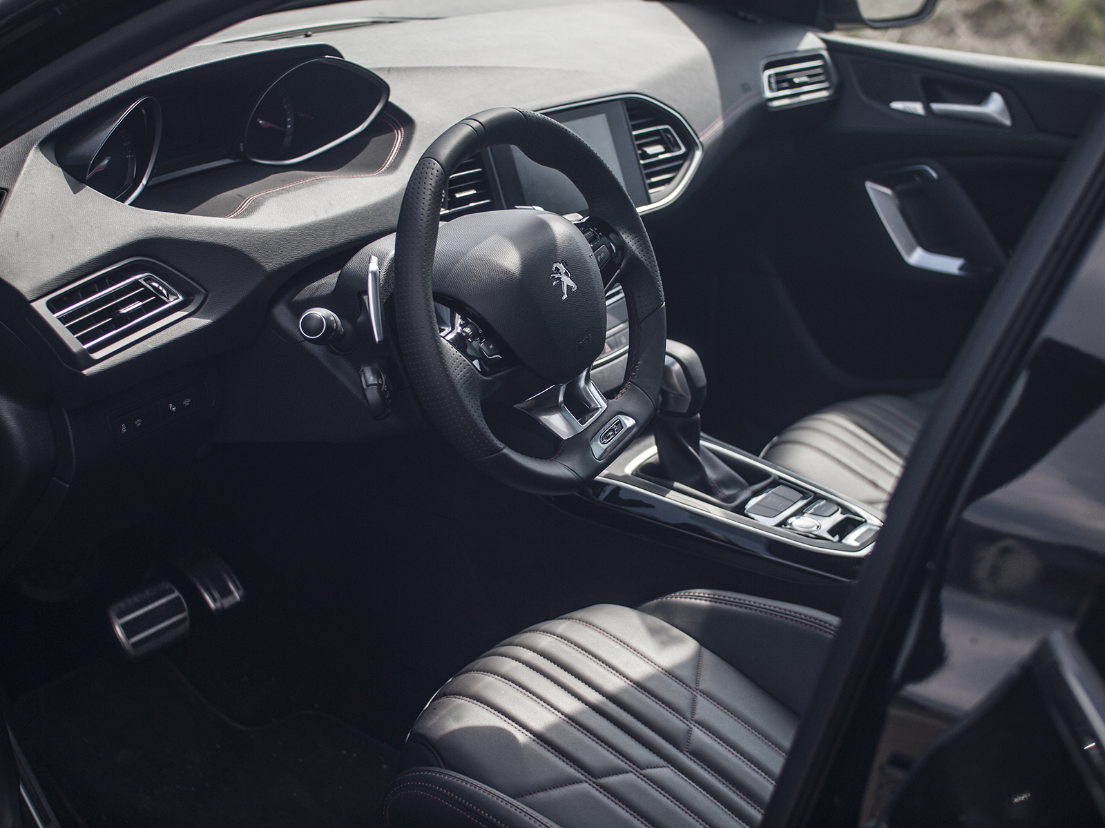 Peugeot 308 (T9): Aký je a na čo si dať pozor pri kúpe jazdeného?