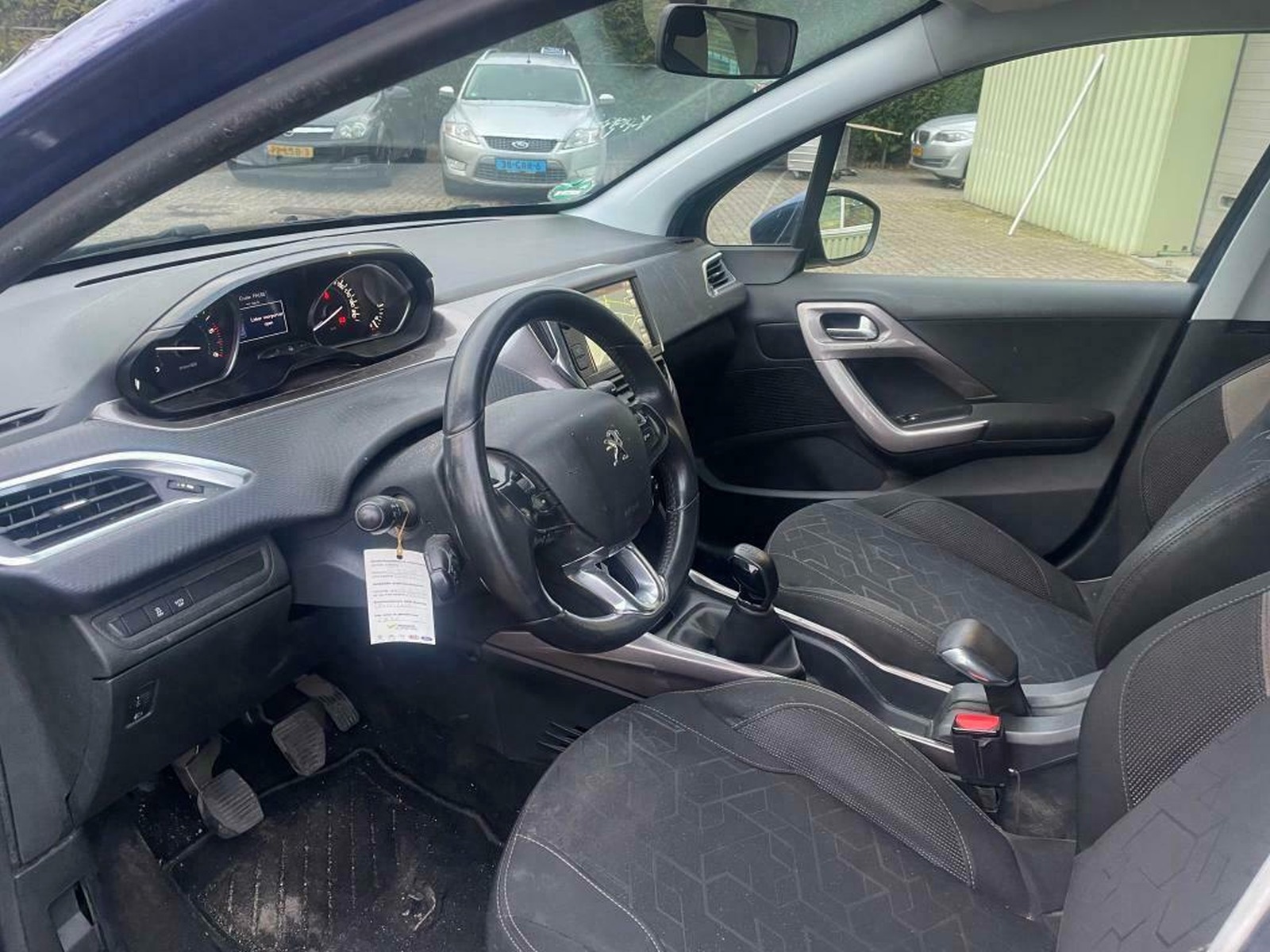 S Peugeotom najazdil cez 850 000 km, ešte ho predáva!