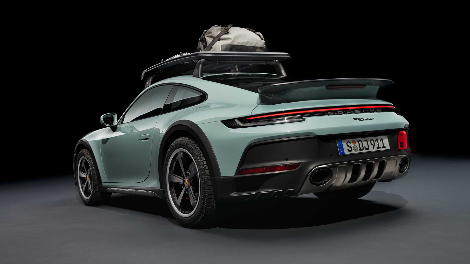 Porsche mieri do terénu, tentoraz s 911 Dakar