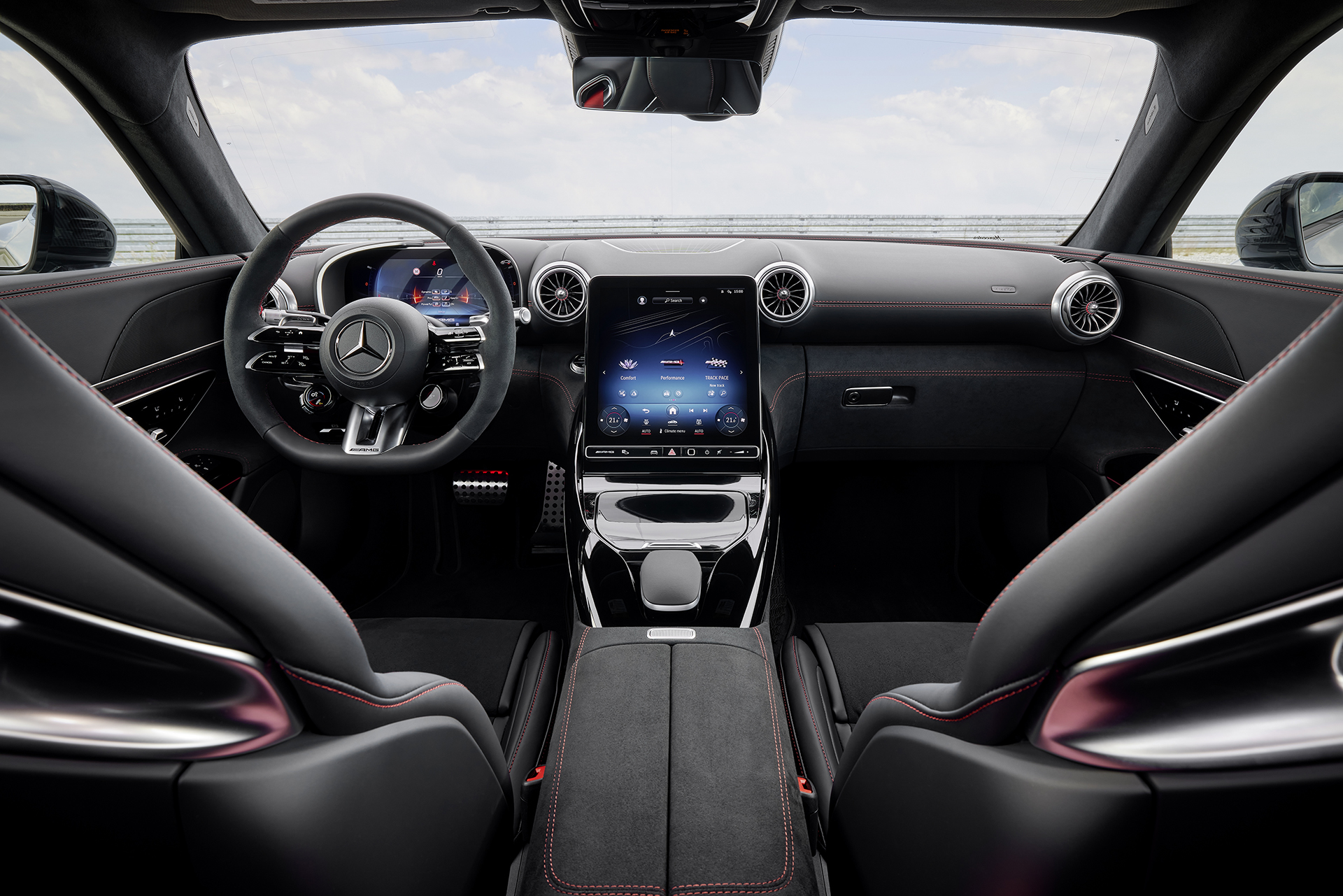 Najbrutálnejší Mercedes-AMG GT63 Pro nepotrebuje hybrid, má extrémny osemvalec