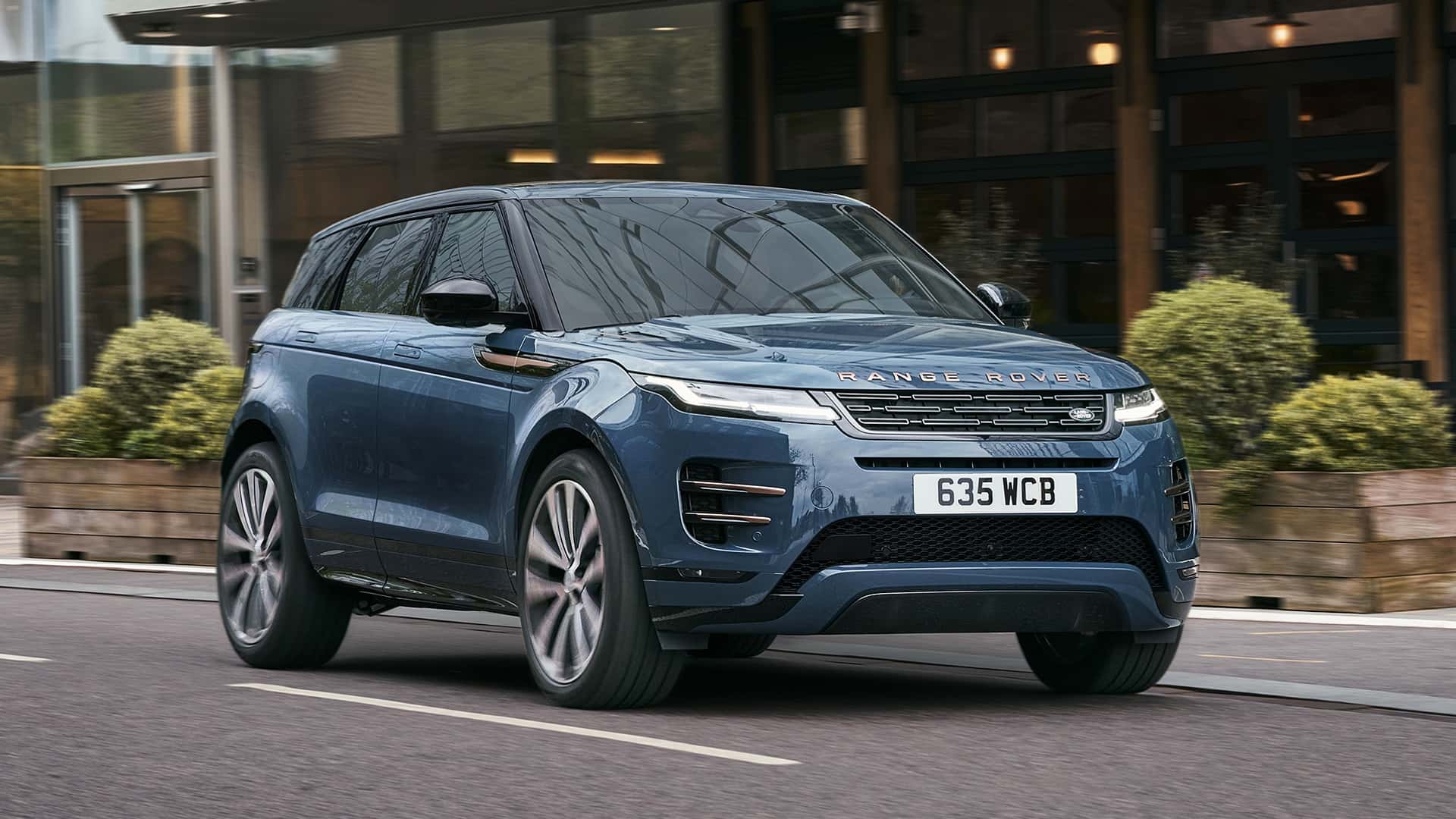 Kto zbadá facelift Range Rover Evoque dostane Zlatého bludišťáka