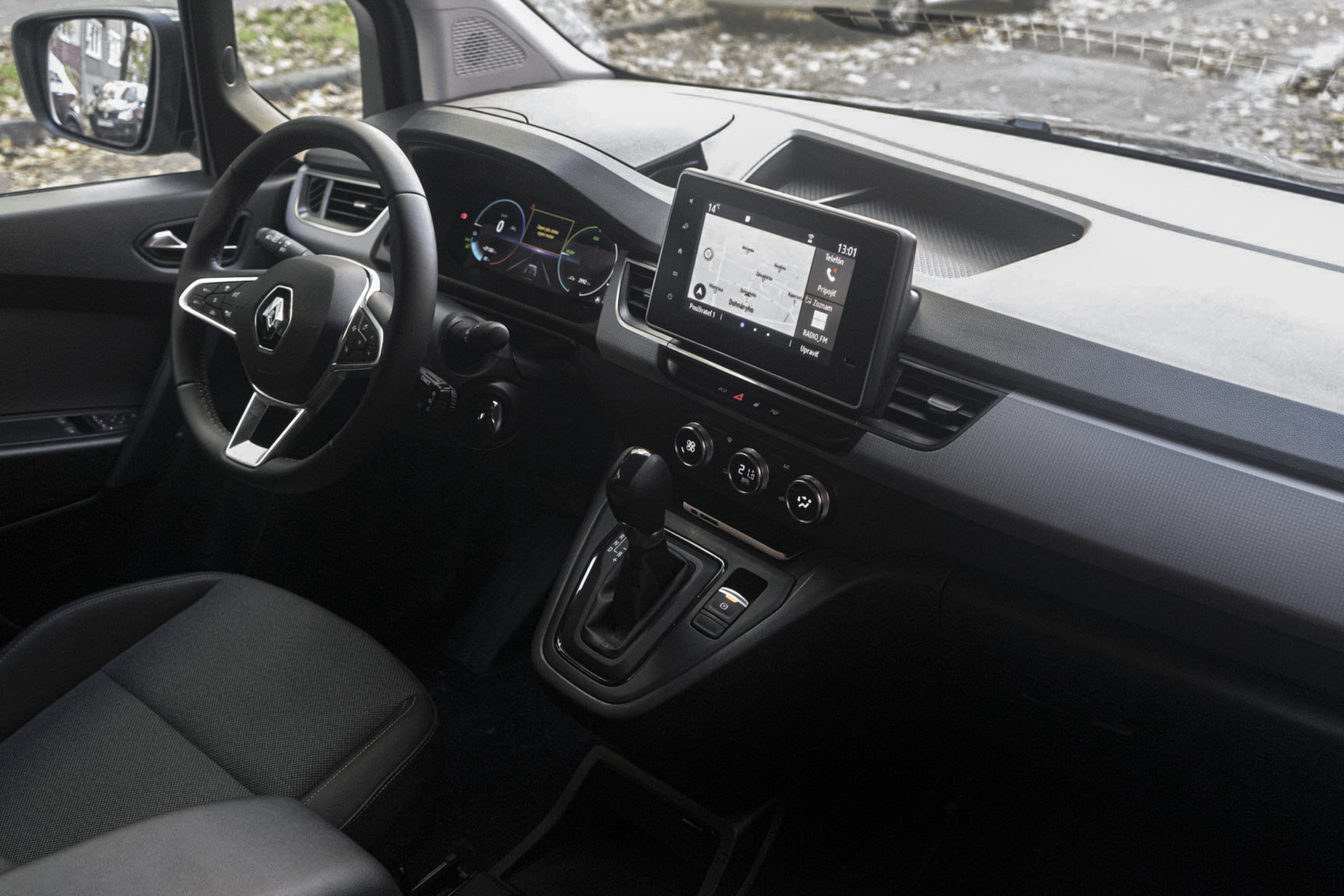 Elektrická dodávka Renault Kangoo E-Tech môže byť budúcnosťou kuriérov