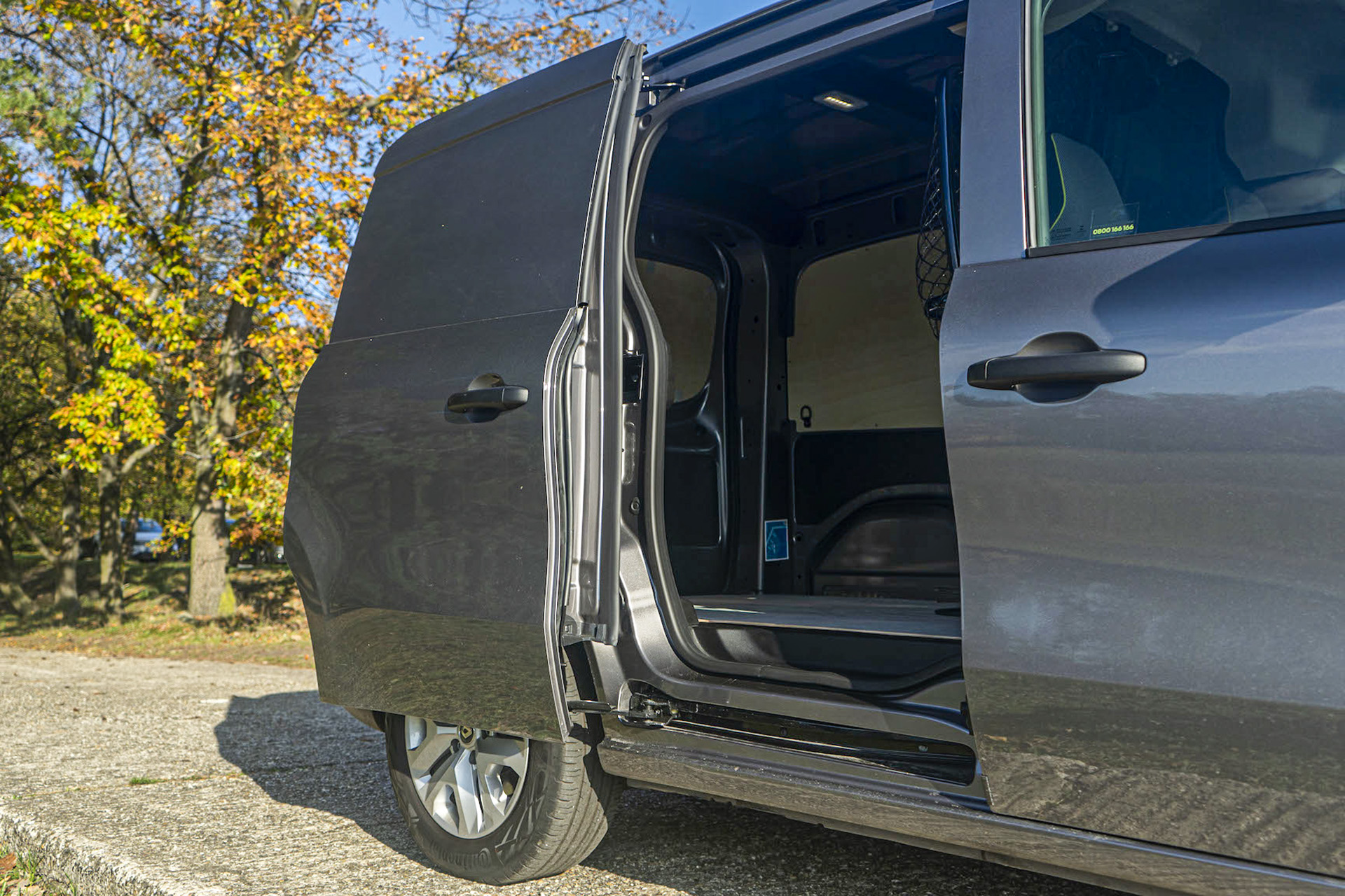 Elektrická dodávka Renault Kangoo E-Tech môže byť budúcnosťou kuriérov