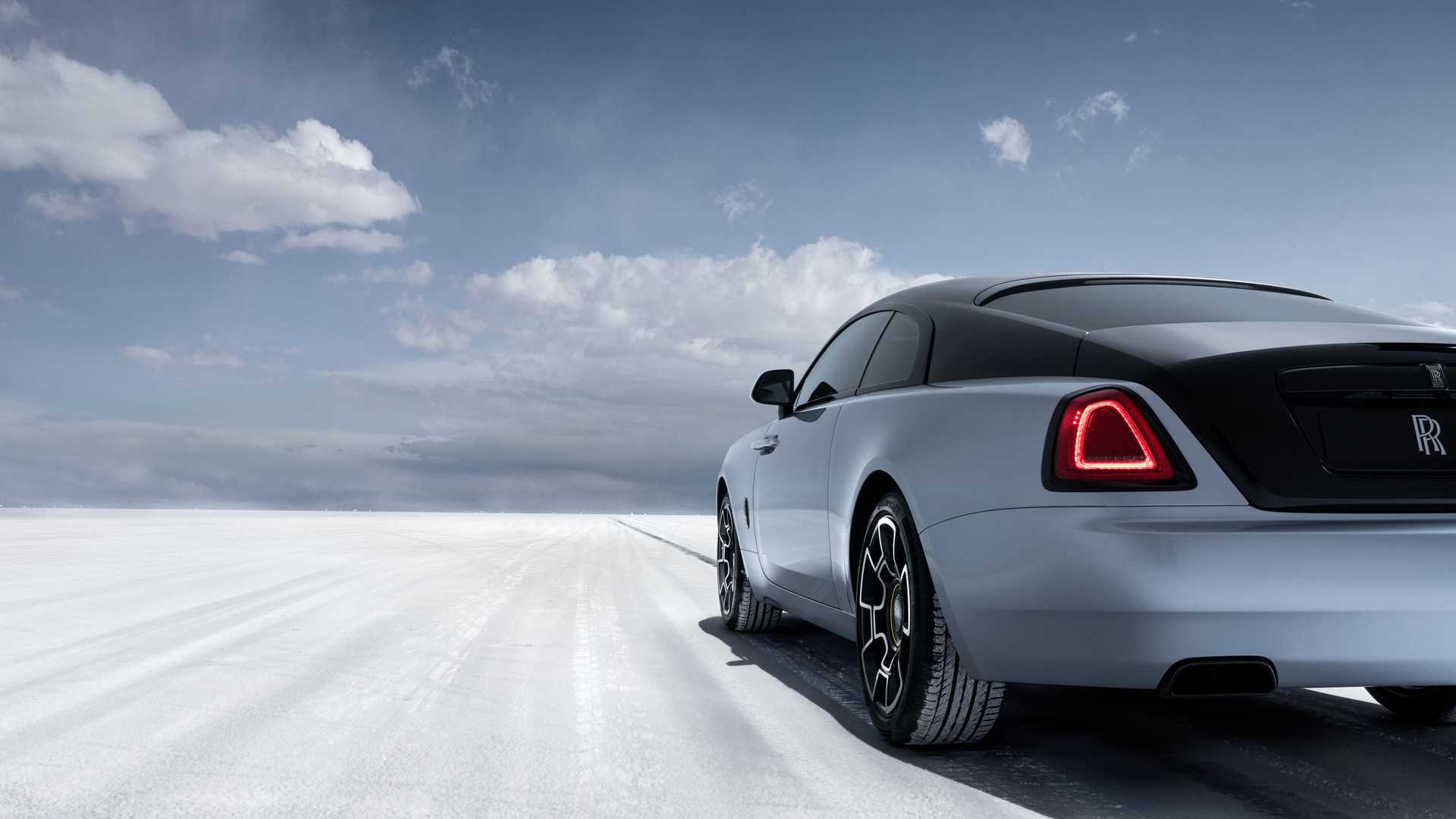 Špeciálna séria Rolls-Royce Landspeed Collection pripomína hrdinu soľných plání Bonnevillu