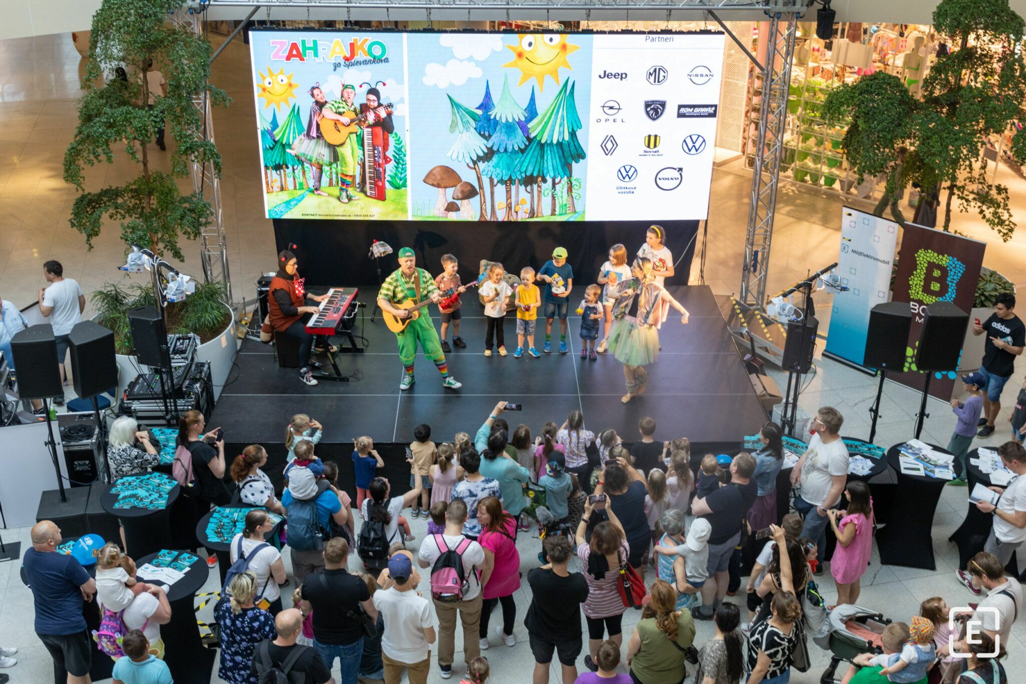 Salón Elektomobilov