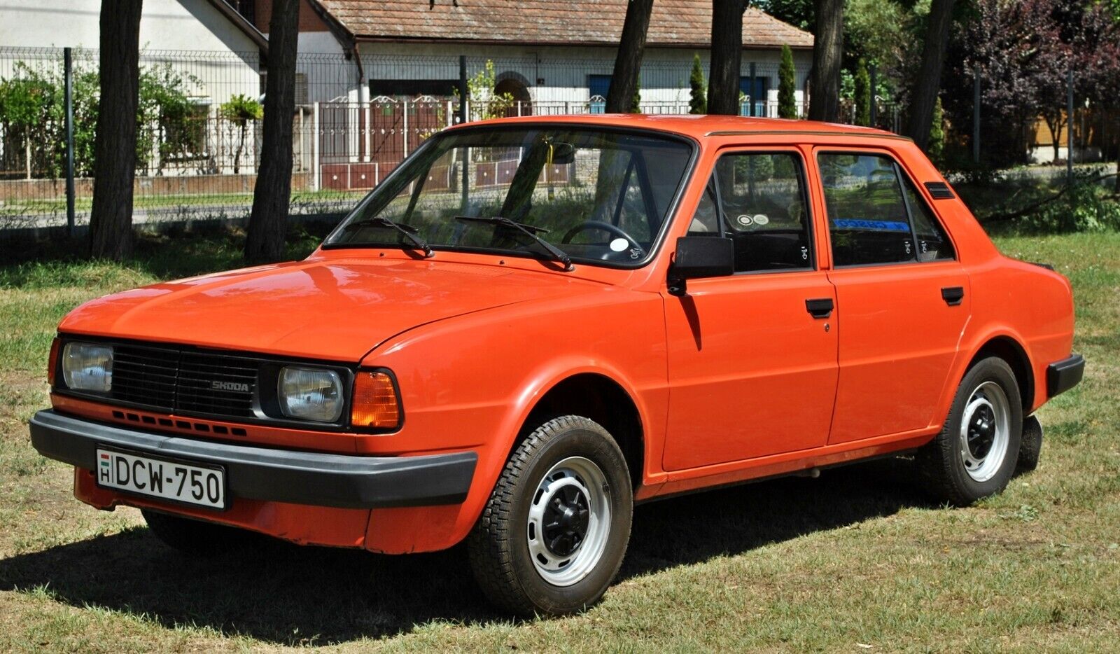Legendárna Škoda 105 v luxusnom stave lacno!