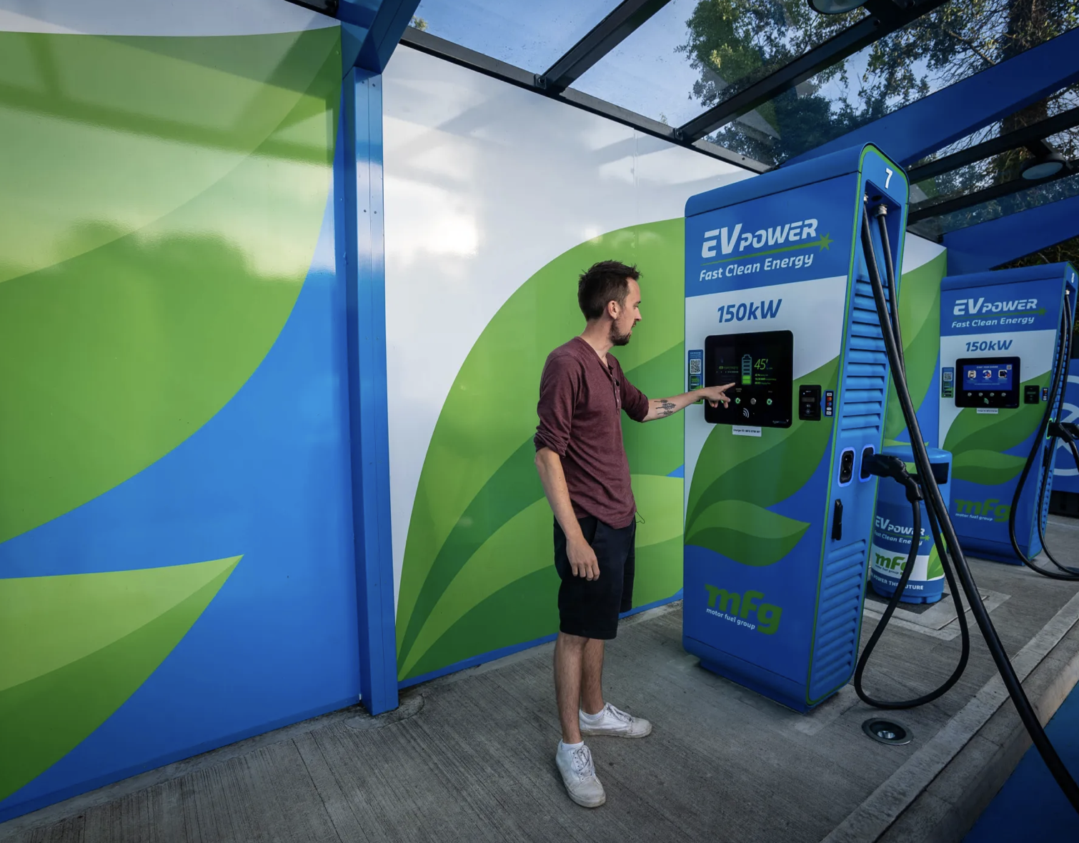 Život s elektromobilom bez domu a garáže, takáto je realita!