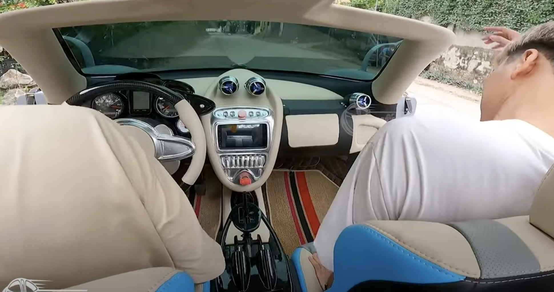 Kúpili auto za 450 €, v garáži z neho spravili Pagani!