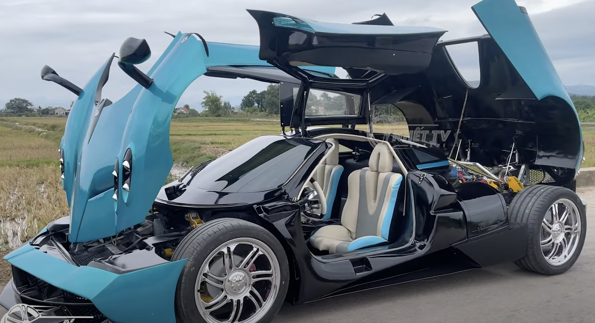 Kúpili auto za 450 €, v garáži z neho spravili Pagani!