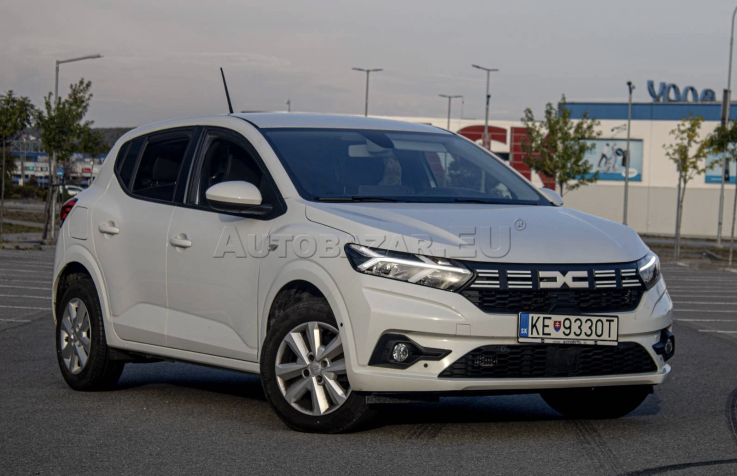 Ušetríte tisíce eur: Výber jazdených áut z Autobazar.EU, ktoré sú stále ako nové