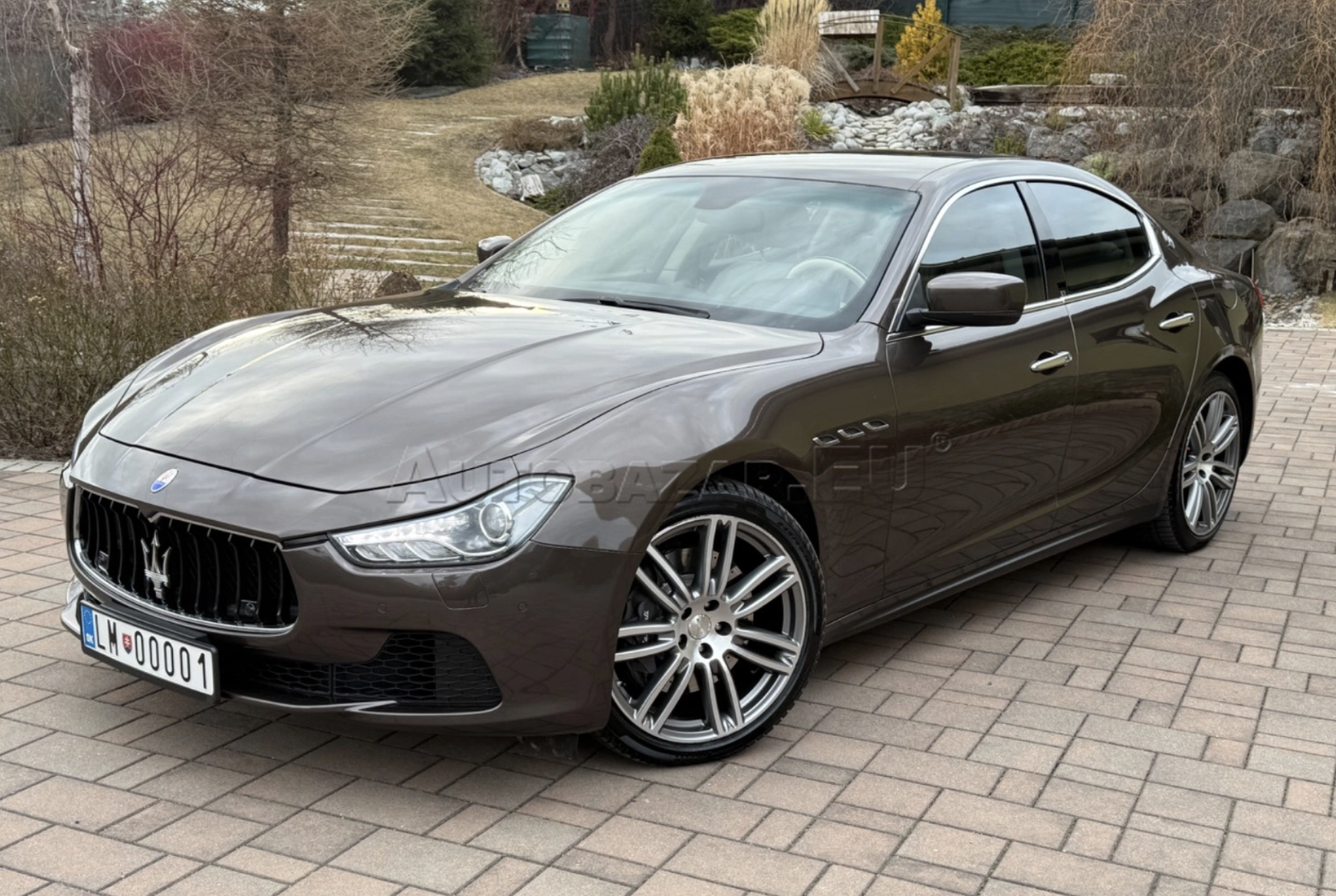 Už žiadny nedostupný luxus. Jazdené Maserati kúpite za cenu moderných škodoviek