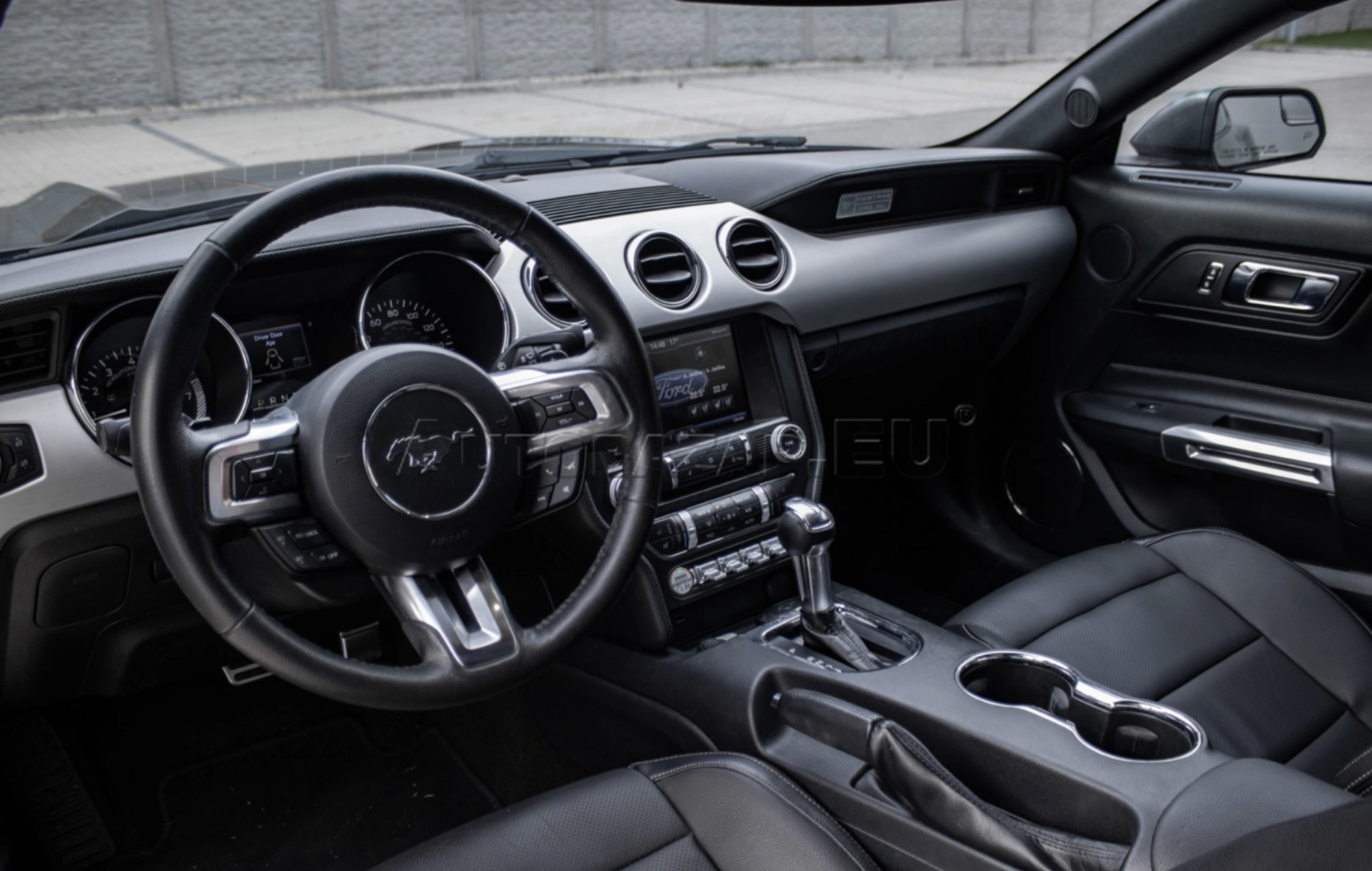 Jazdený Ford Mustang z Autobazar.EU: Auto snov za cenu Octavie v základnej výbave