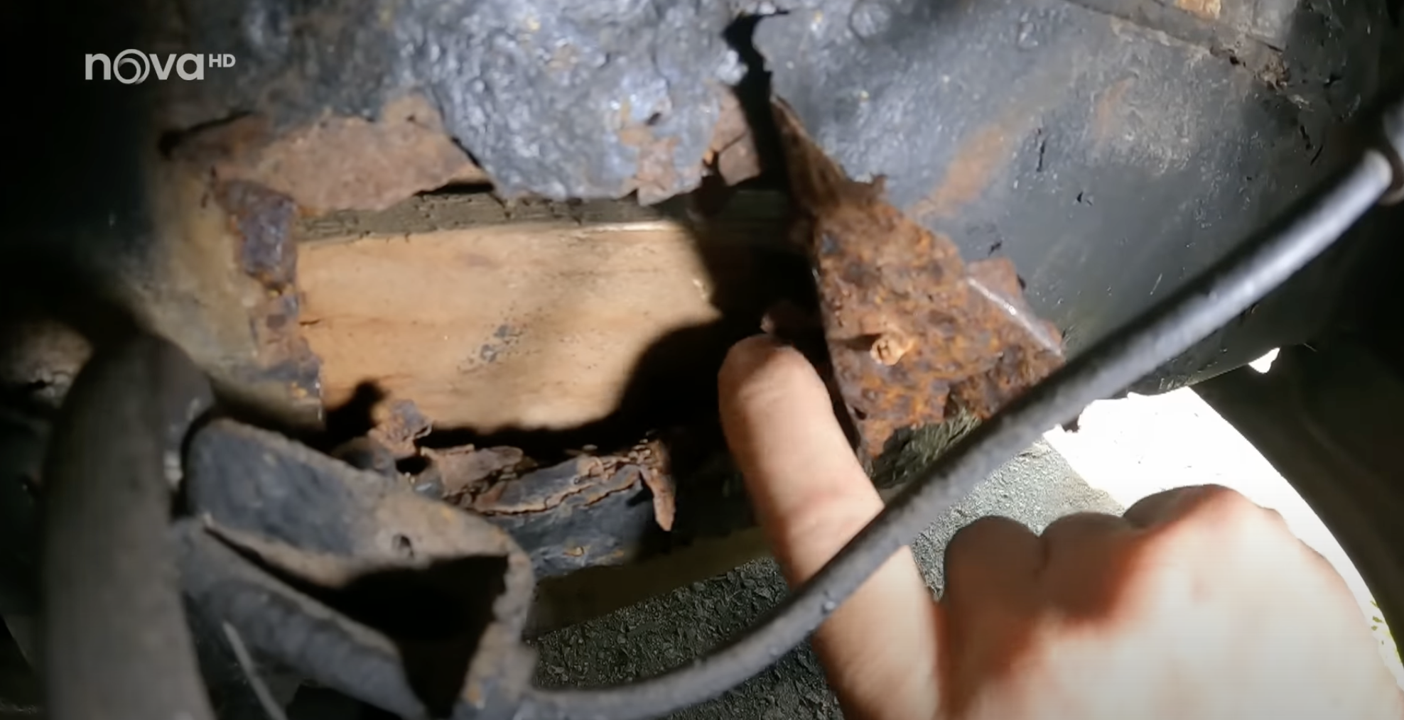 Toto vozidlo prešlo na STK napriek absurdnej oprave v motorovom priestore. Sú STK dosť prísne?