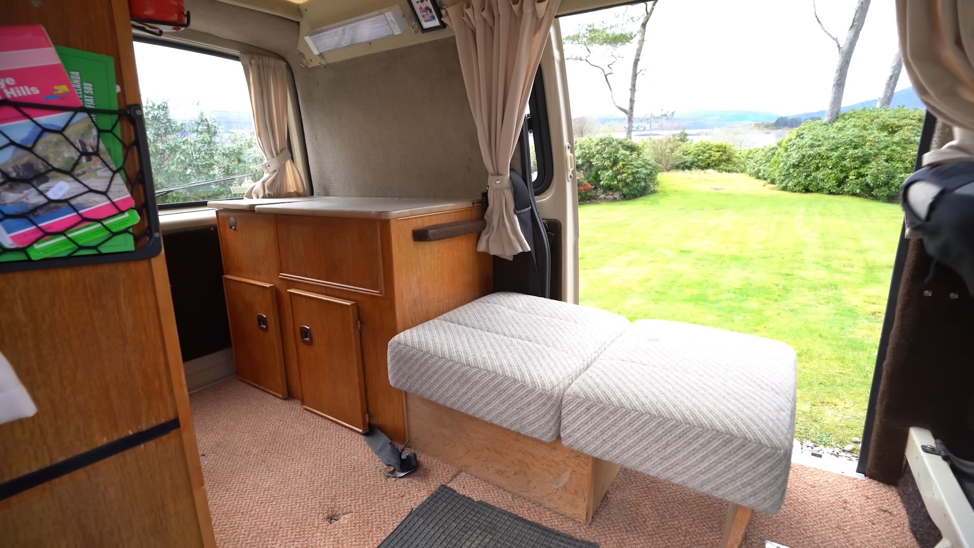 Mini obytné auto vhodné na cestu okolo sveta.