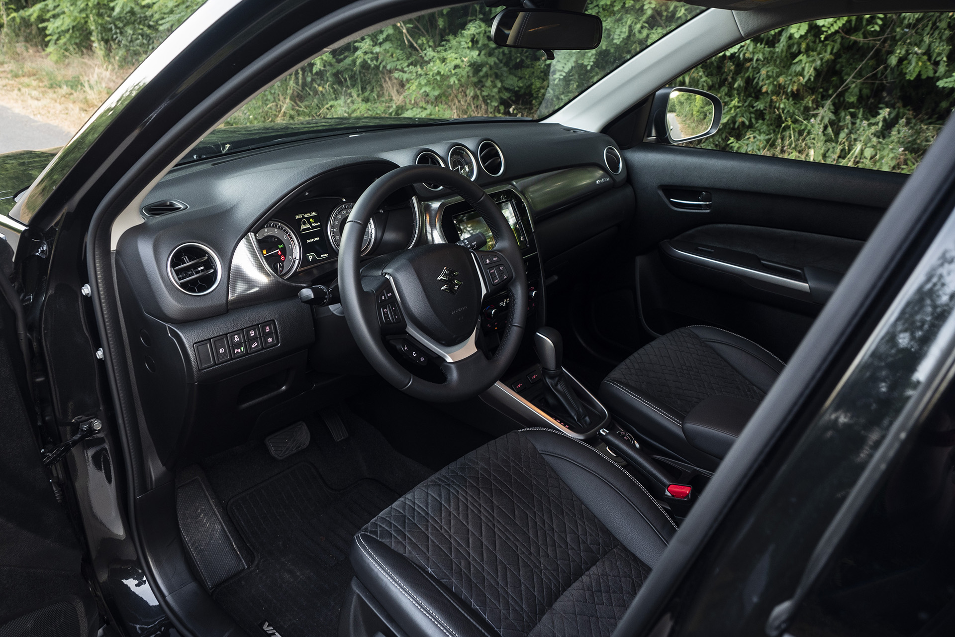 Test: Suzuki Vitara 4WD s automatom – Cahlupárske variácie