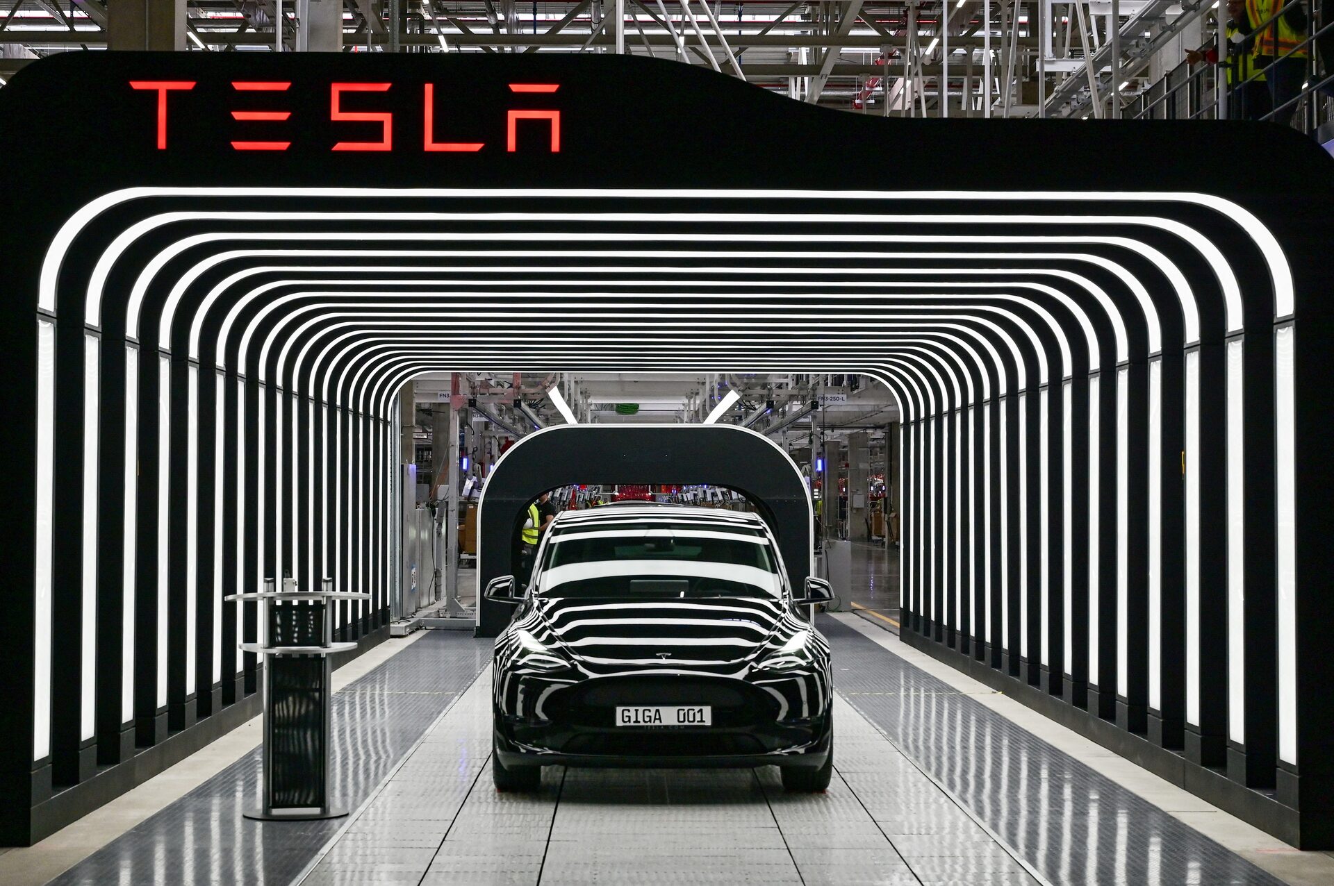 Tesla prinesie autonómny taxík! Už tento rok!