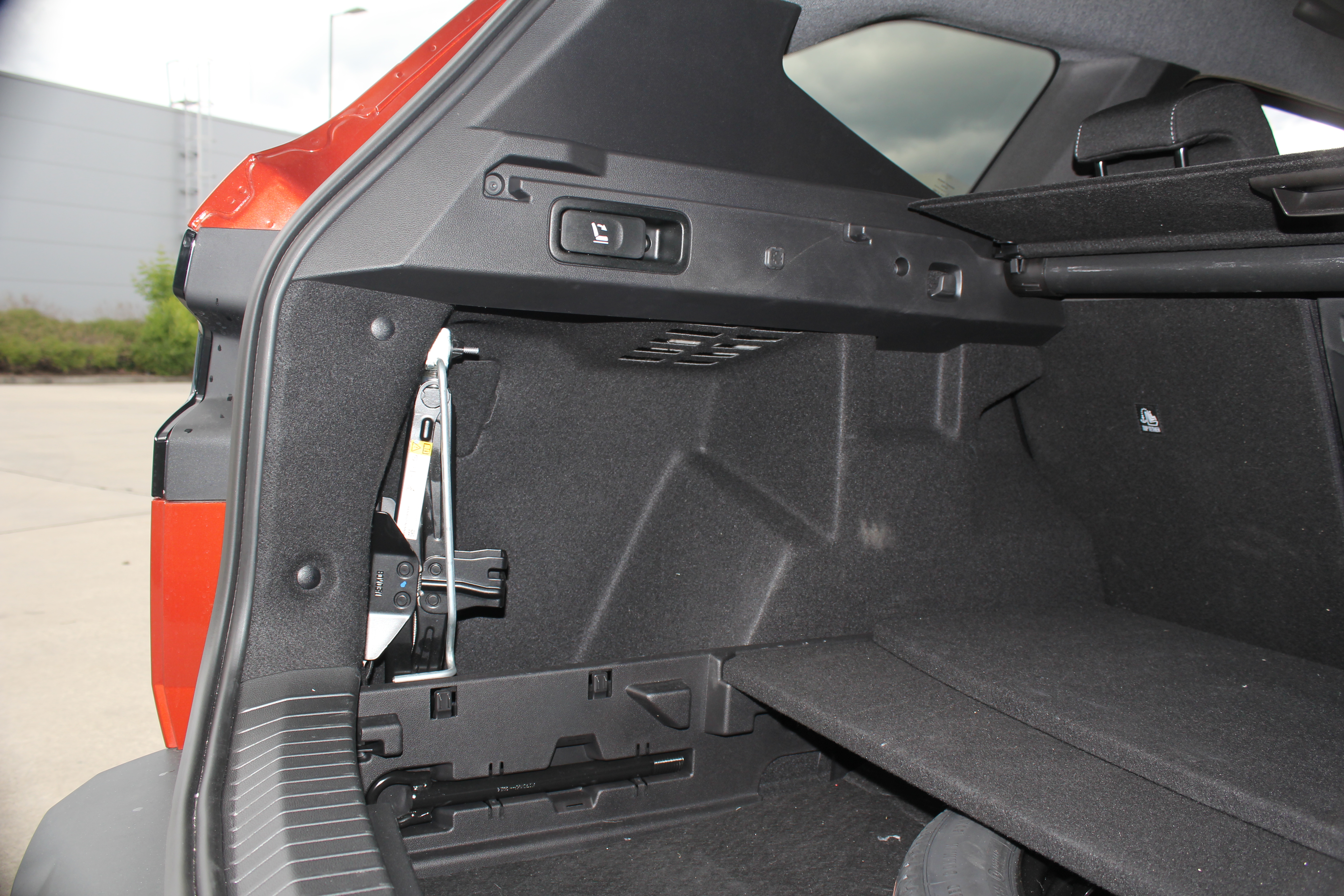 Redakcia Autobazar.EU, Dacia Bigster Hybrid 155