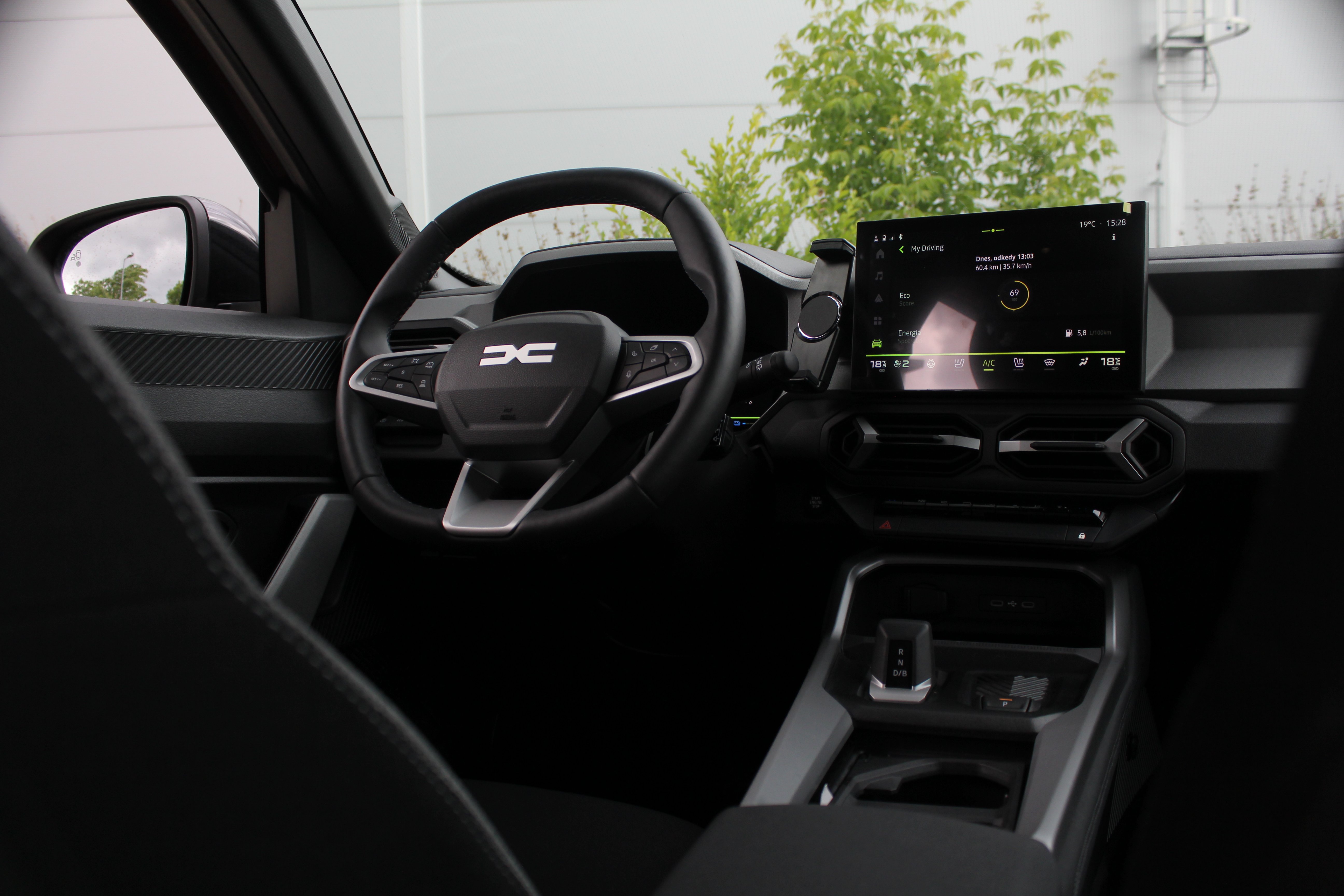 Redakcia Autobazar.EU, Dacia Bigster Hybrid 155