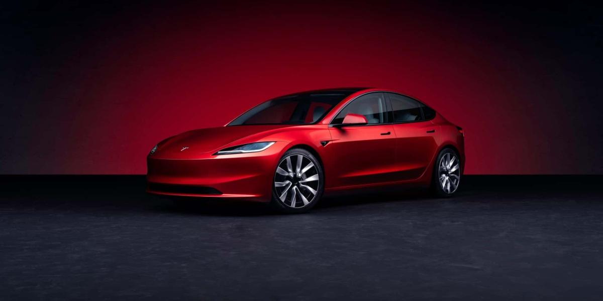 TESLA. Tesla Model 3 patrí medzi najpredávanejšie elektromobily, od apríla 2025 je cestná daň v Rakúsku pre toto vozidlo 732 € ročne