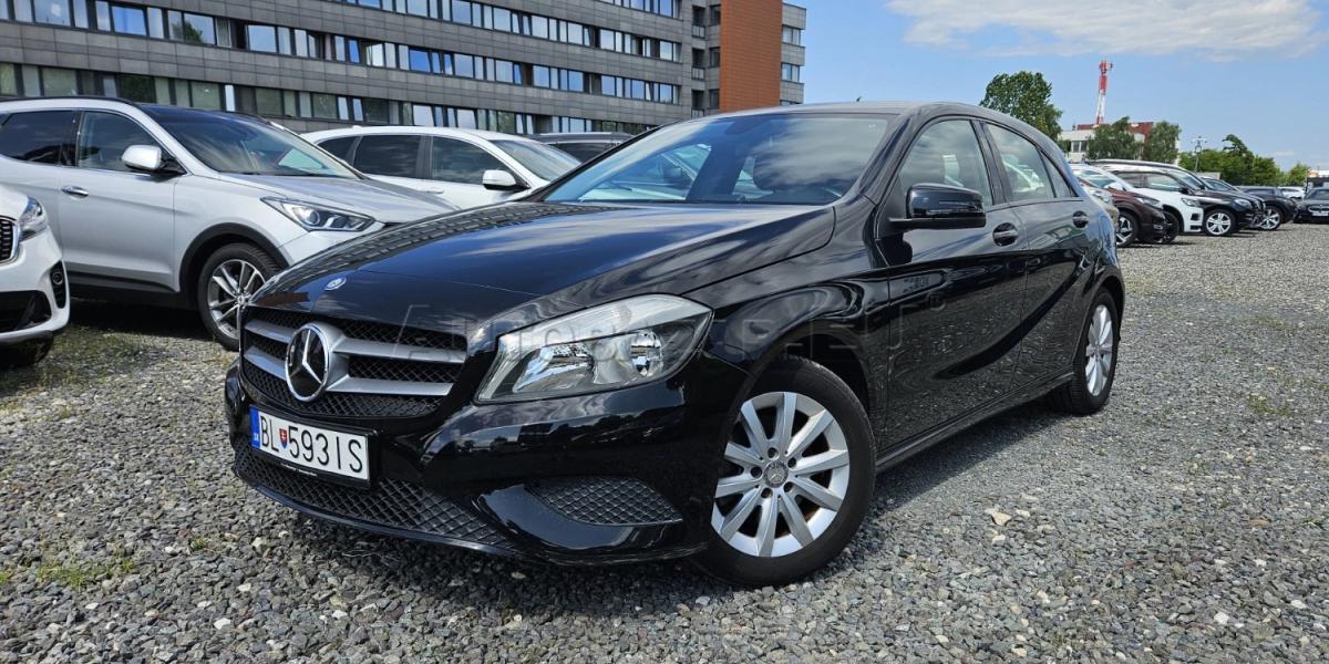 Inzercia Autobazar.EU, ilustračná fotografia. Jazdený Mercedes-Benz Triedy A patrí k tým najspoľahlivejším jazdenkám spoločne s Porsche 911, Mercedesmi Triedy B či Touaregom