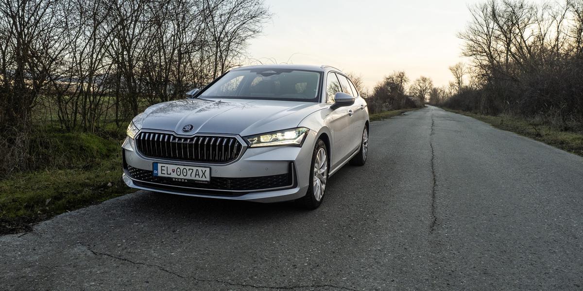 Otestovali sme zrejme najvyspelejšiu škodovku súčasnosti. Takto sa robia dobré autá!