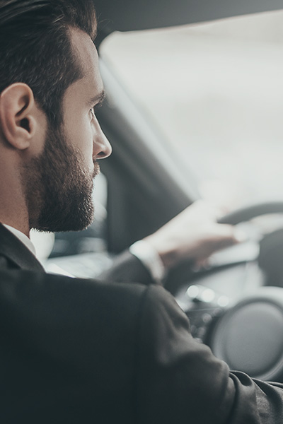 Úver, alebo leasing?