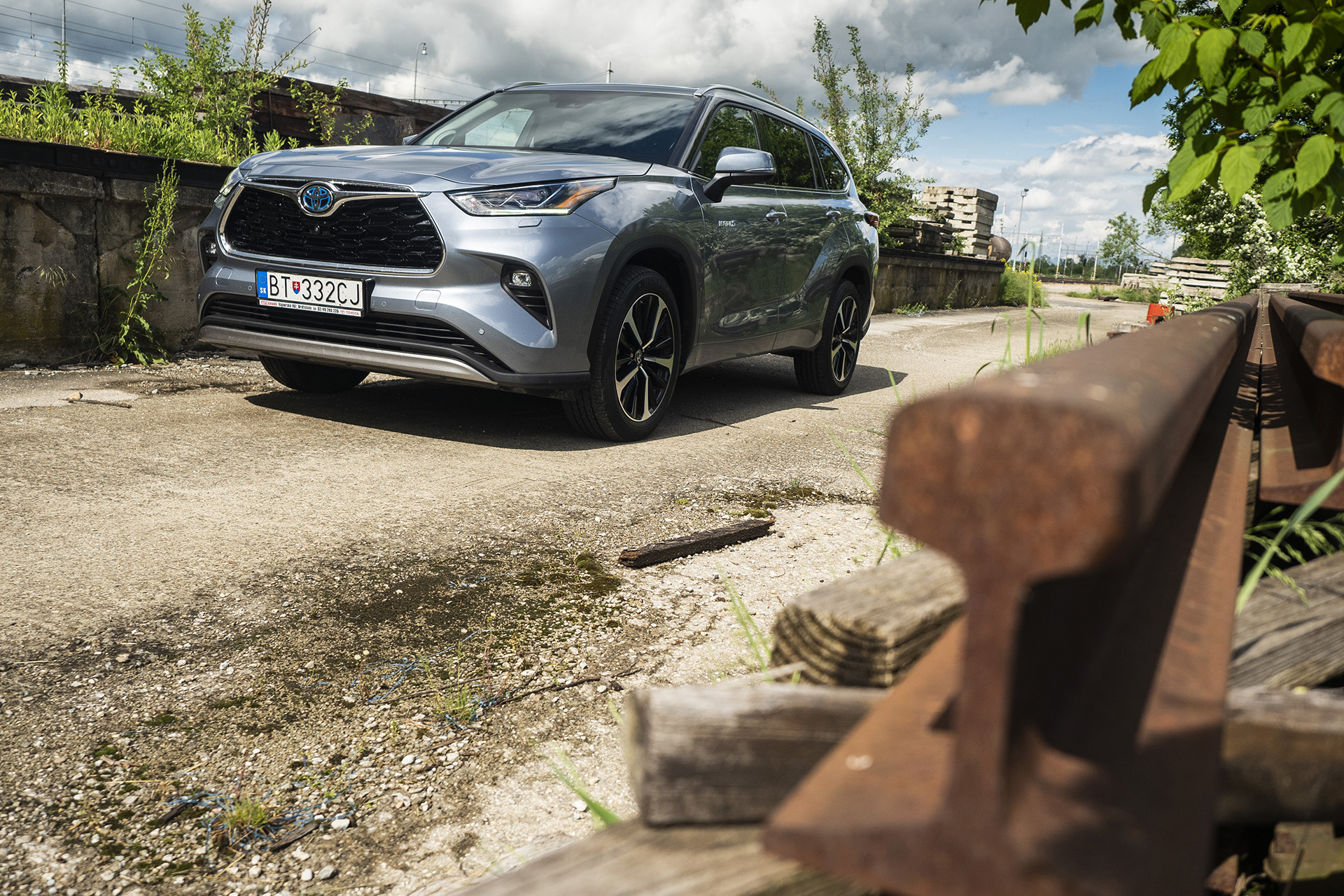 Test: Toyota Highlander – Ak ste čakali na 7 miest v RAV4, tak toto je riešenie