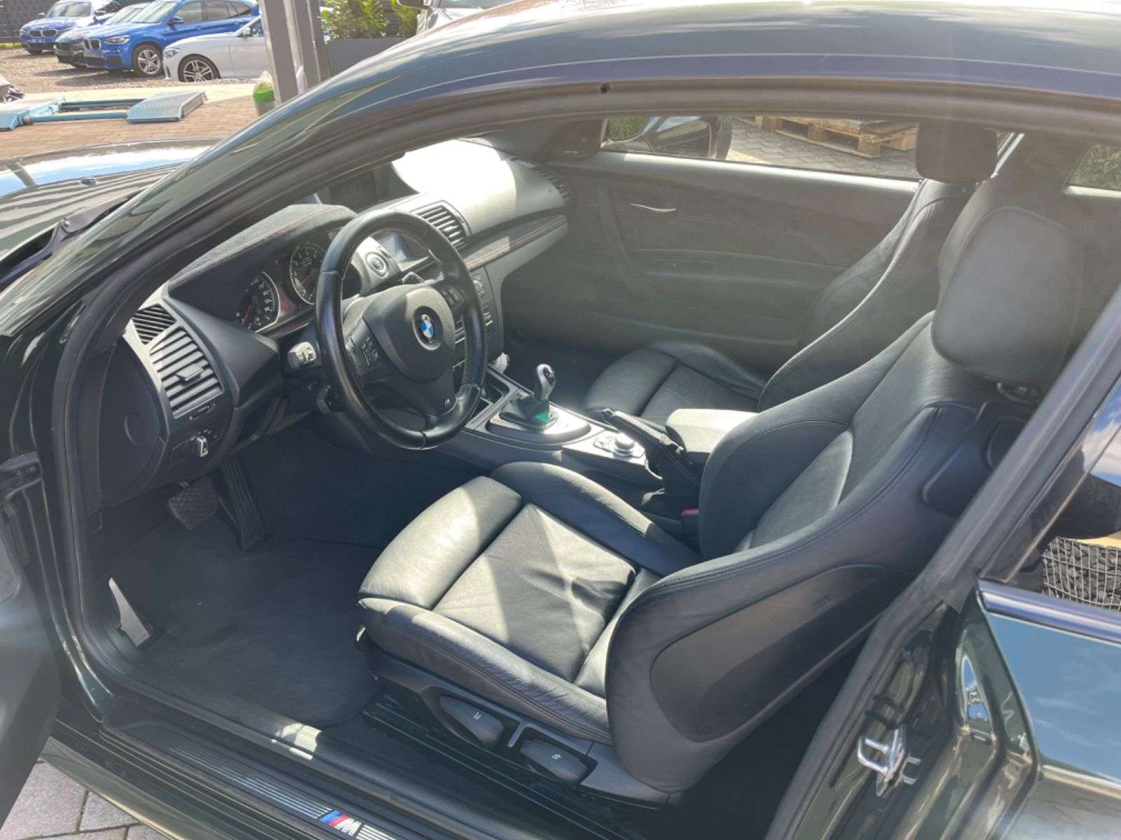 Do malého BMW dali motor s výkonom 650 koní, takto to vyzerá!