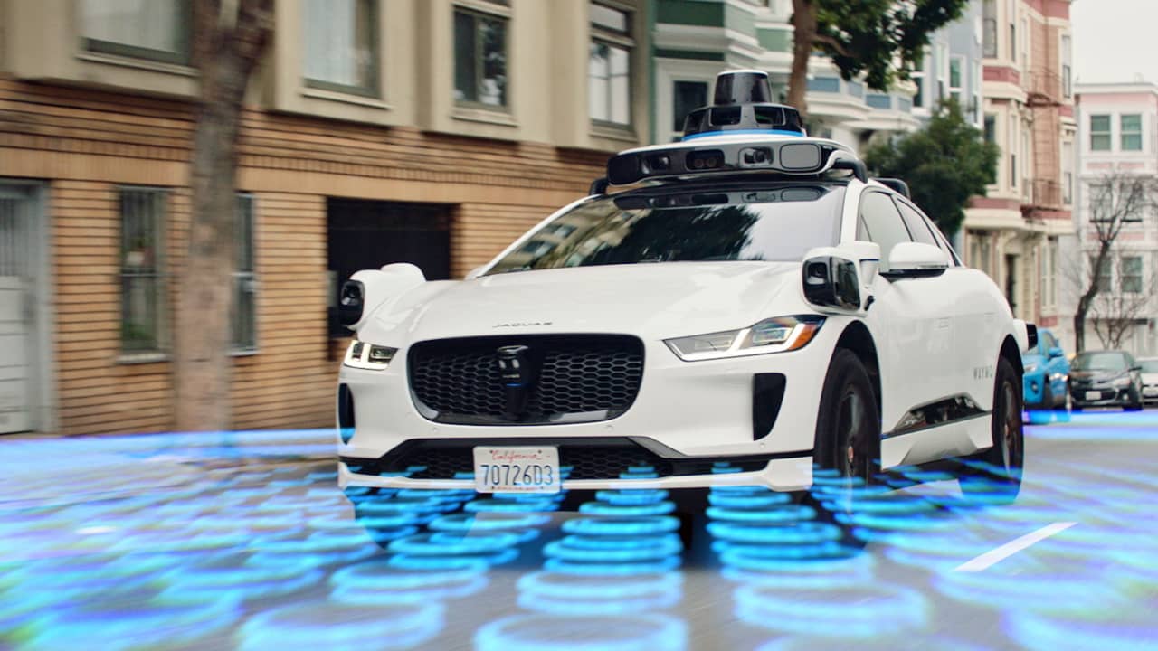 Waymo ponúka netradičnú brigádu. Brigádnici majú riešiť bizarný problém Jaguarov