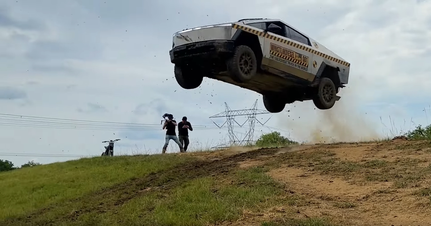 Cody Detwiler podrobil Cybertruck dodnes najnáročnejšiemu testu odolnosti. Ako dopadol?