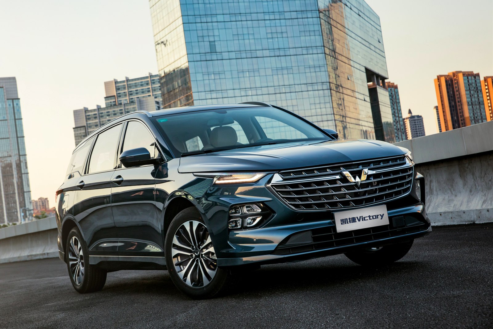 Luxusné 6 miestne MPV za cenu Dacie Sandero?