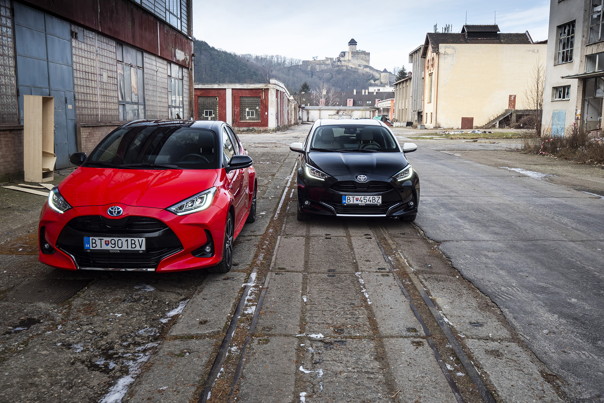 Porovnali sme dve verzie Toyoty Yaris. Ktorá je lepšia?