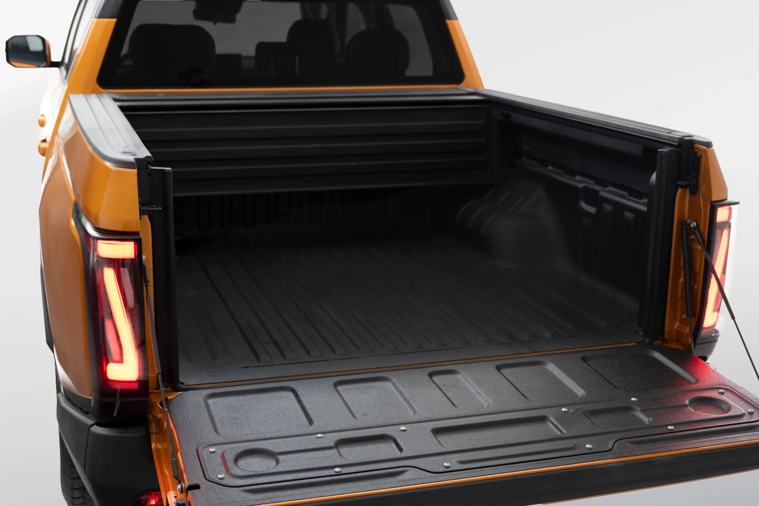 Čínsky pick-up s motorom od Renaultu je už na Slovensku. Dongfeng Z9 GT je lacnejší ako Ranger aj Hilux