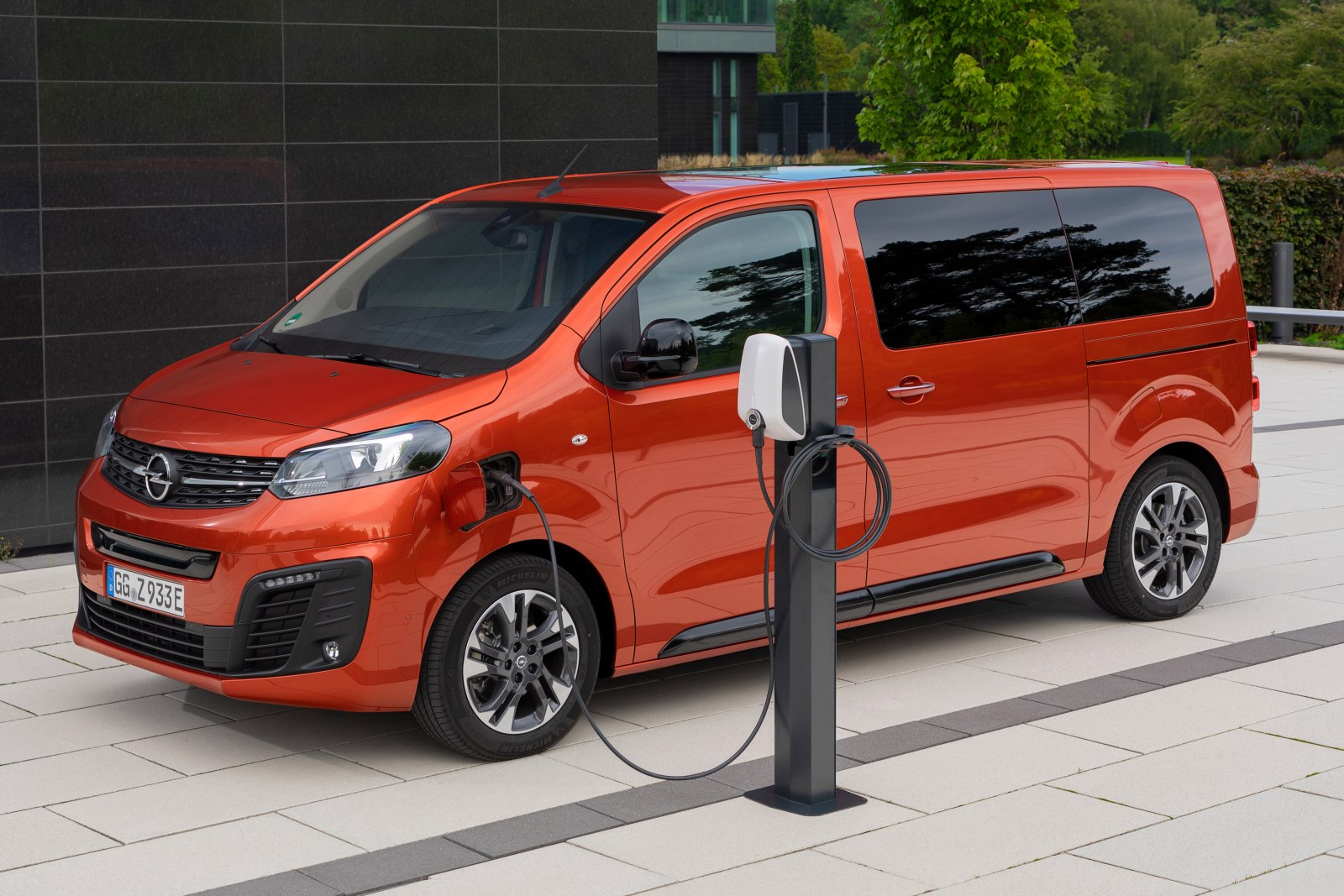 Toto auto dostalo elektrickú verziu, predaj klesol o 97%!